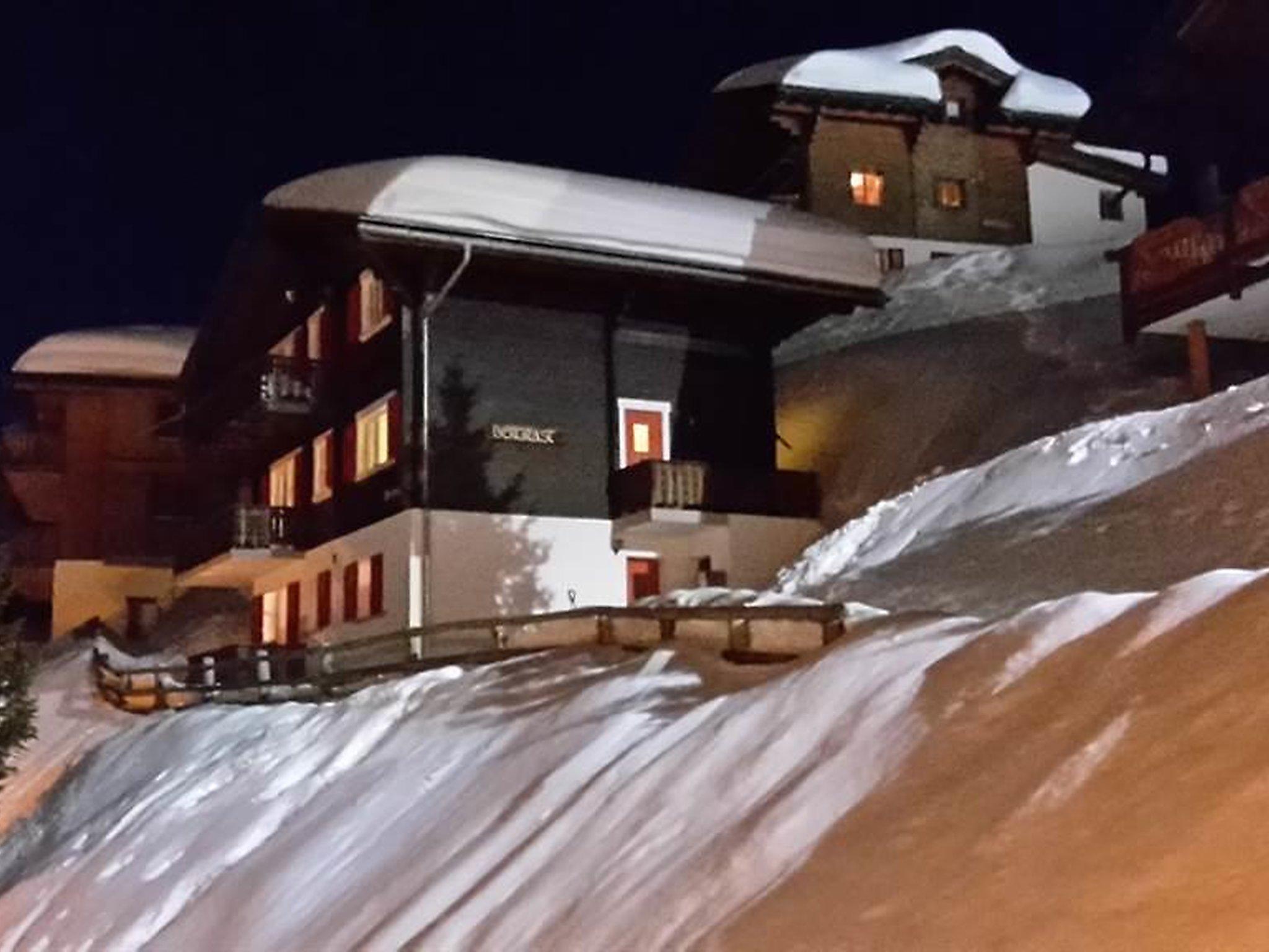 Foto 5 - Apartamento de 4 quartos em Bettmeralp