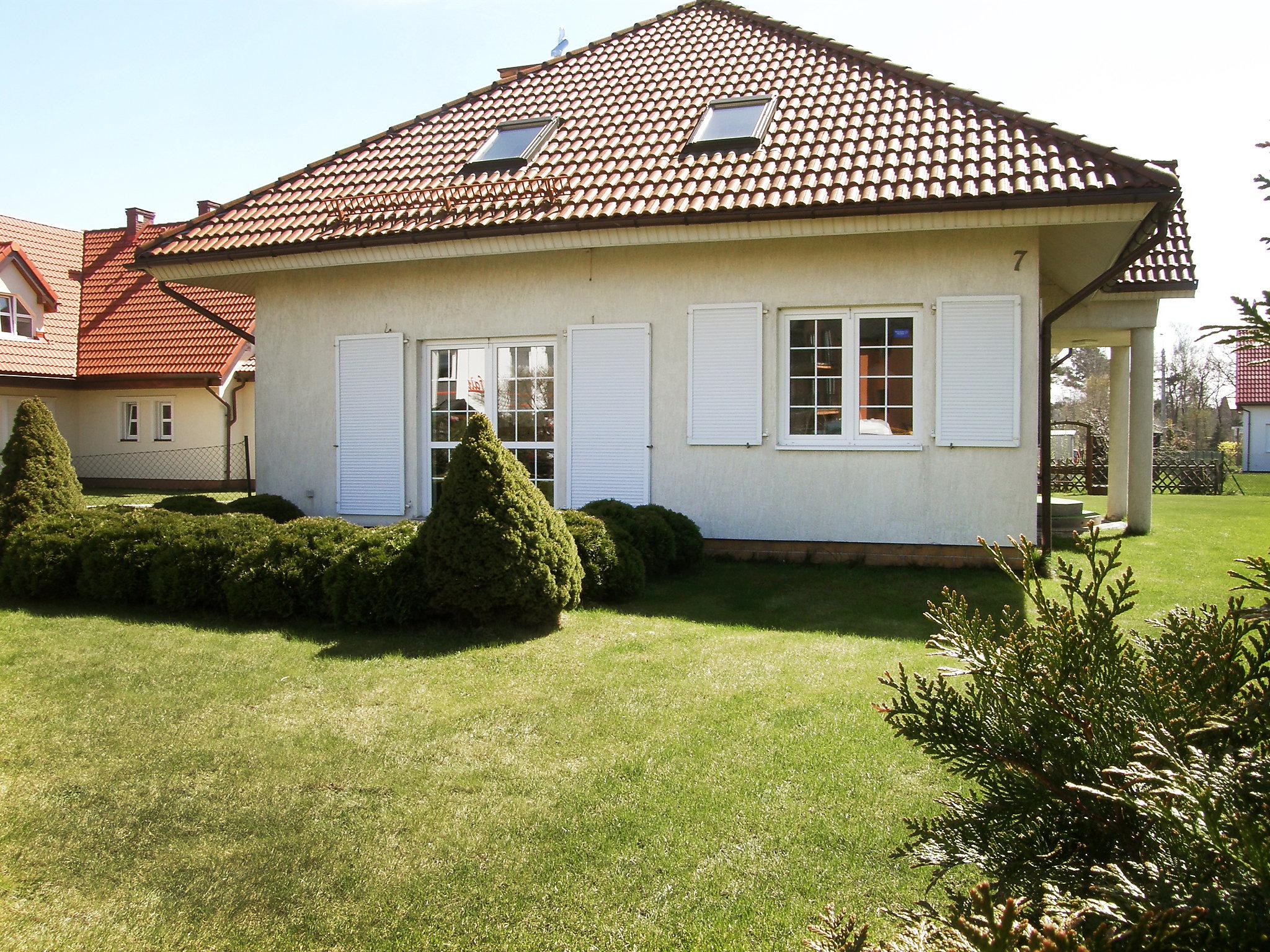 Photo 4 - 6 bedroom House in Łeba with garden and sea view