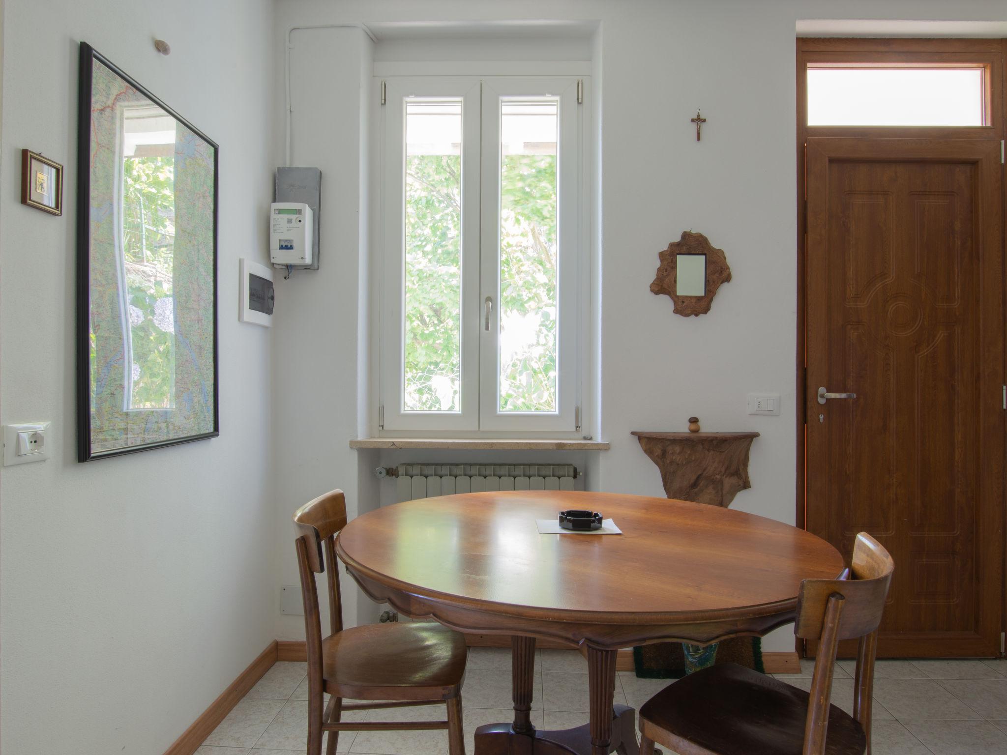 Photo 9 - Maison de 1 chambre à Colico avec jardin et terrasse