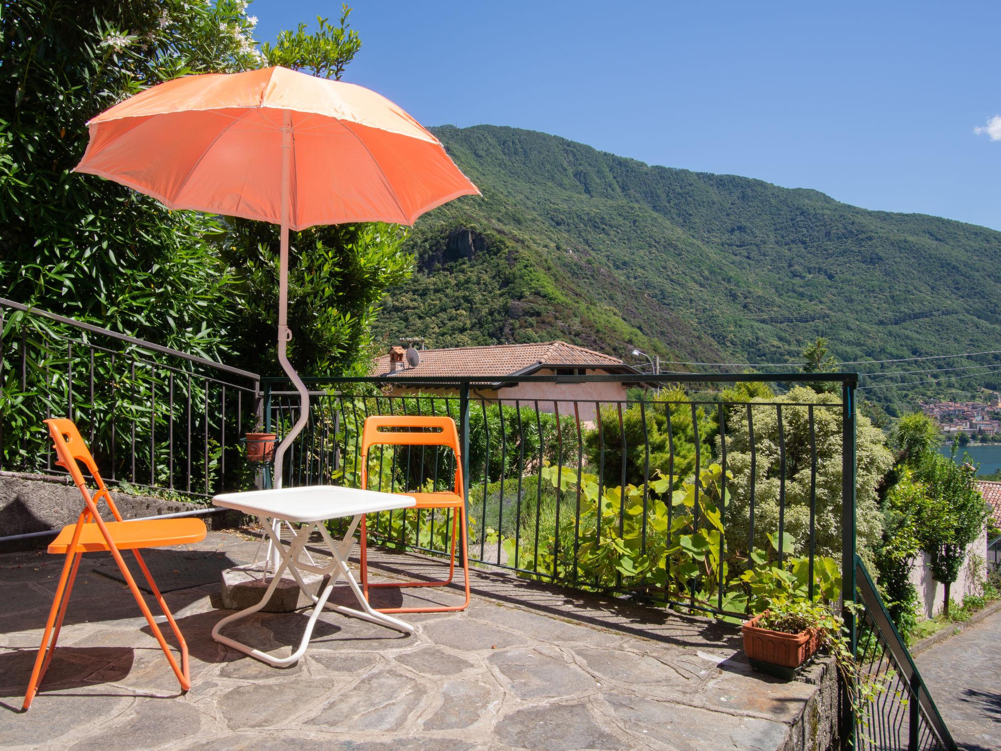 Foto 3 - Haus mit 1 Schlafzimmer in Colico mit terrasse und blick auf die berge