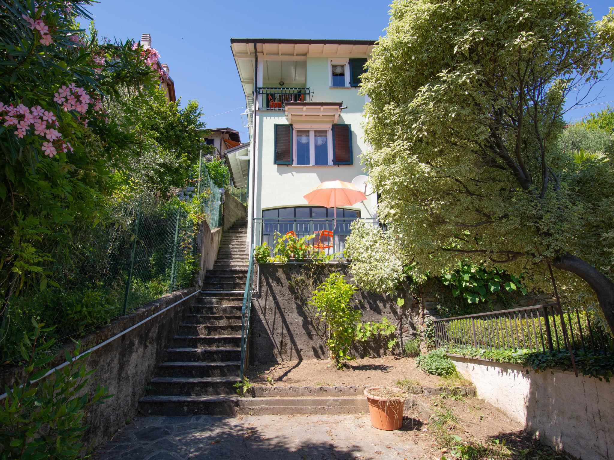 Foto 19 - Haus mit 1 Schlafzimmer in Colico mit terrasse und blick auf die berge
