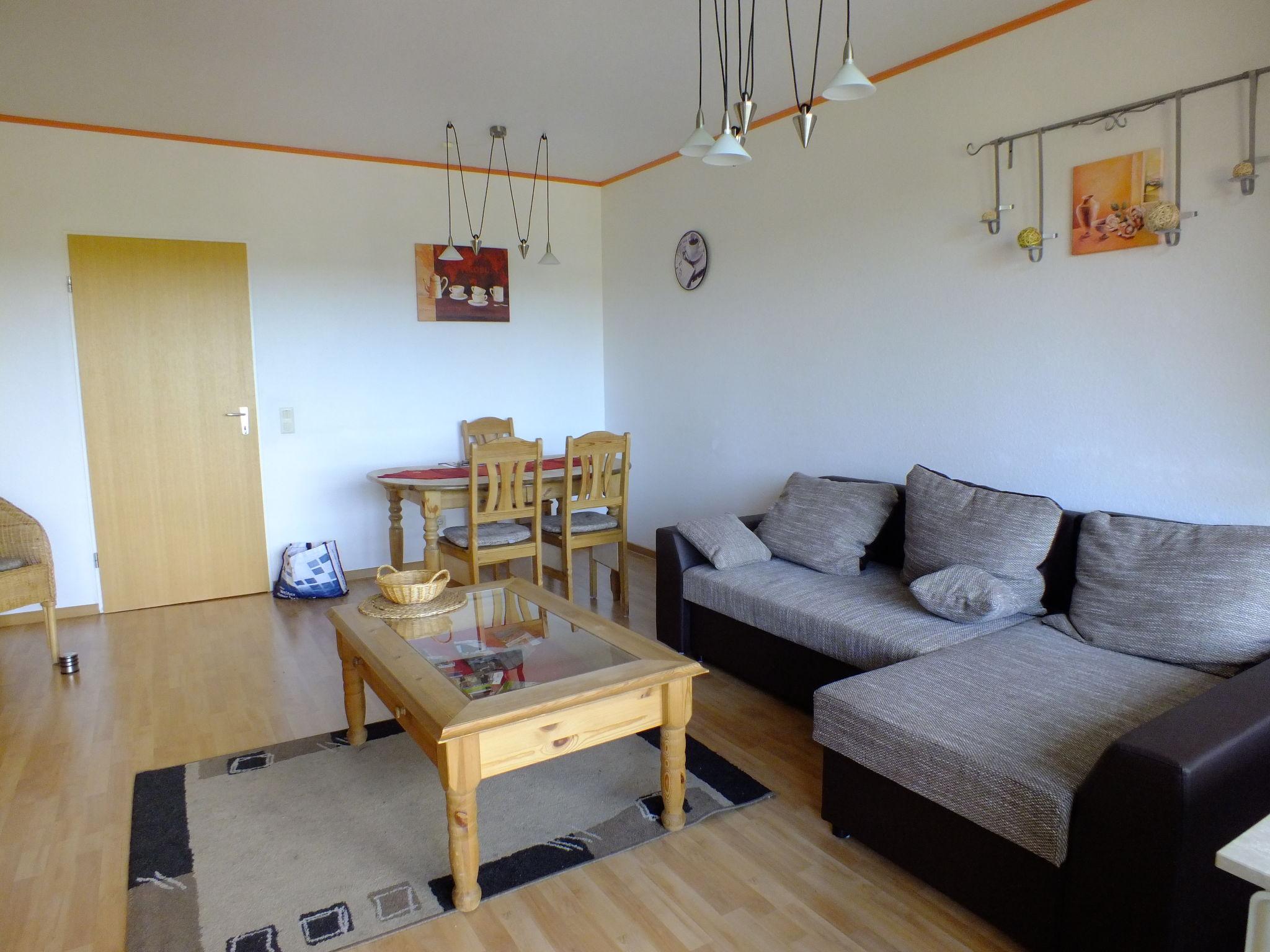 Photo 3 - 1 bedroom Apartment in Schonach im Schwarzwald with swimming pool and mountain view