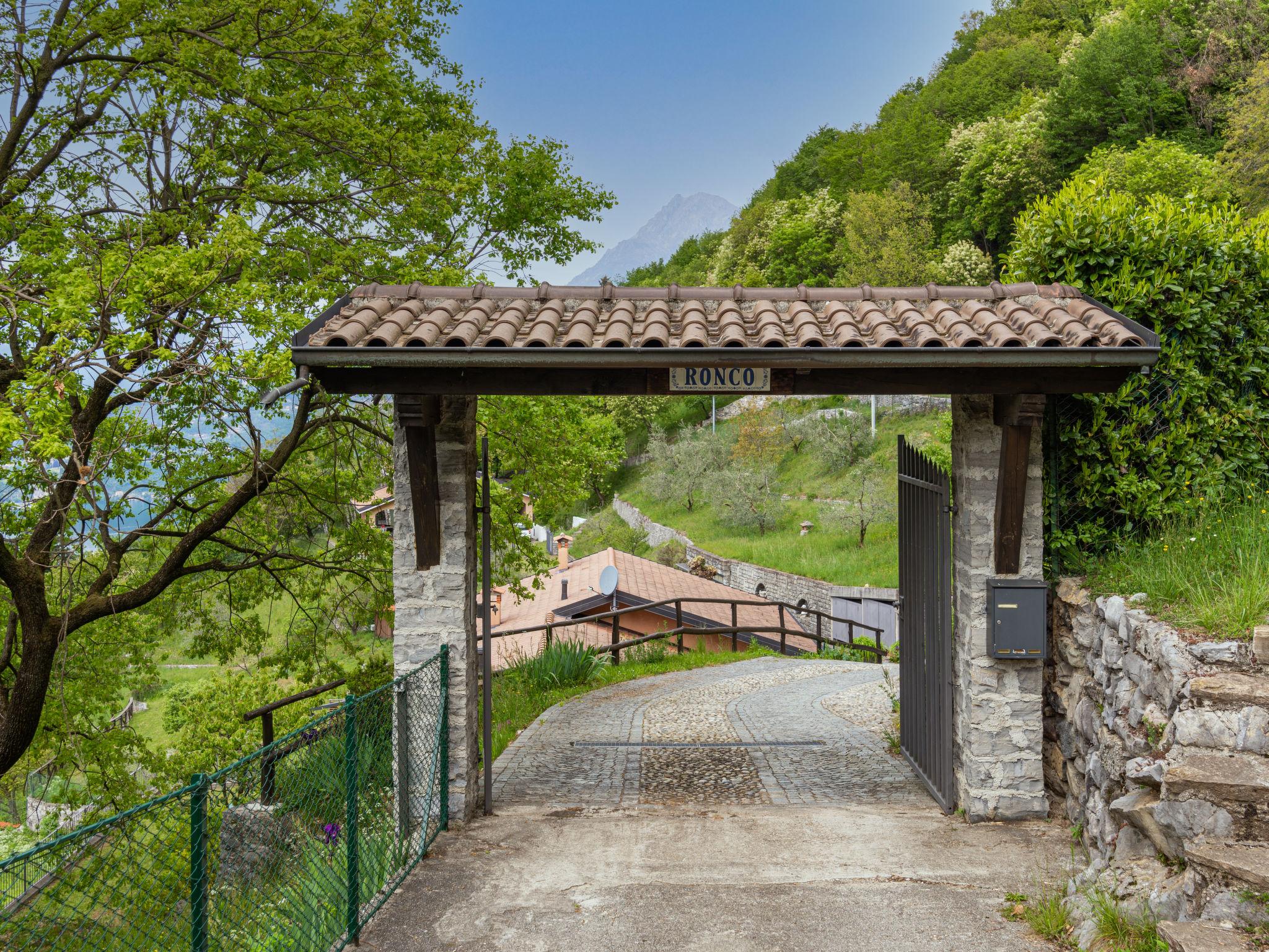 Foto 23 - Casa con 2 camere da letto a Perledo con giardino e vista sulle montagne