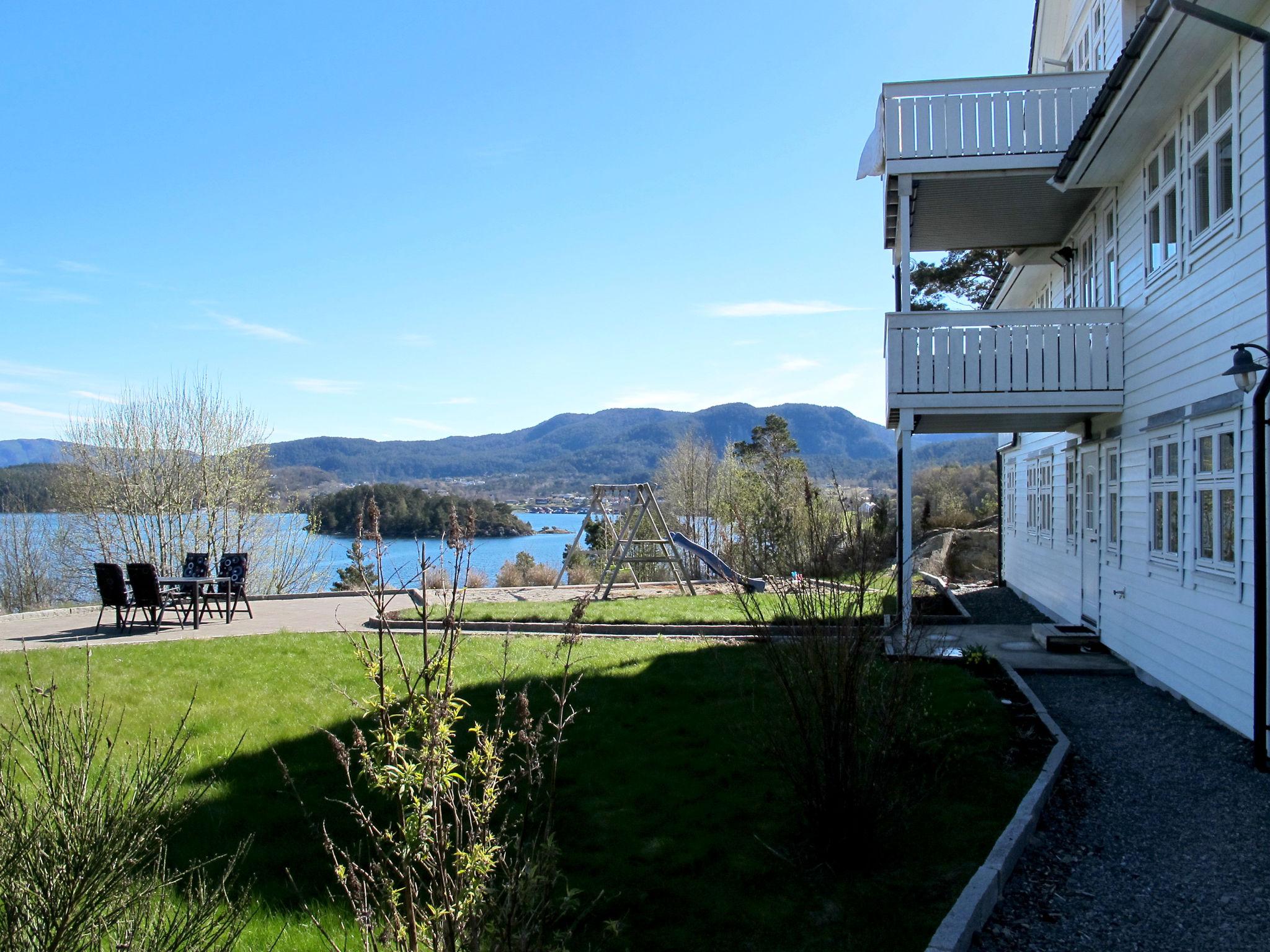 Photo 16 - Appartement de 3 chambres à Tysnes avec jardin et bain à remous