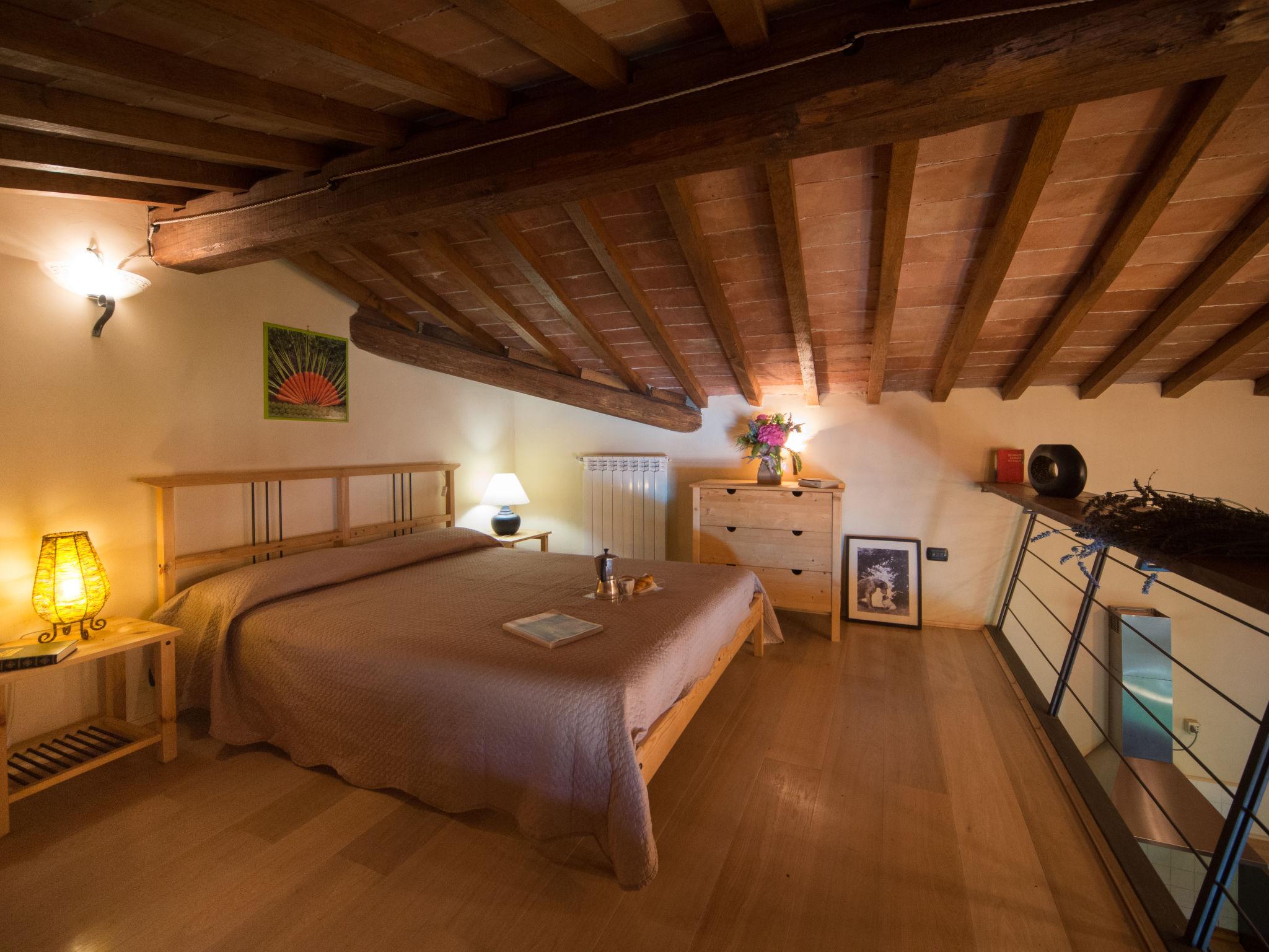 Foto 10 - Appartamento con 2 camere da letto a Montefiascone con piscina e giardino