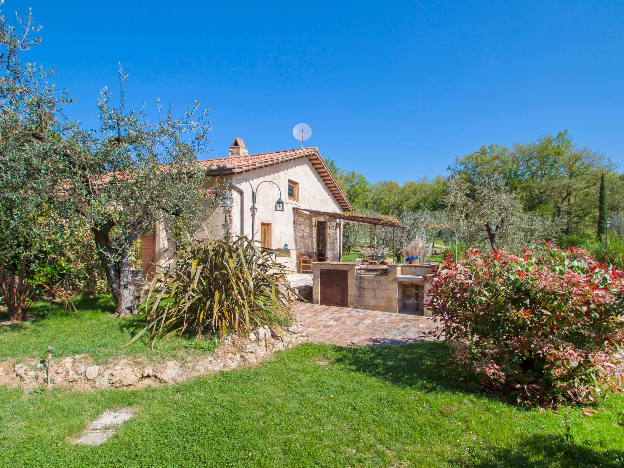 Photo 21 - Maison de 1 chambre à Penna in Teverina avec piscine privée et jardin