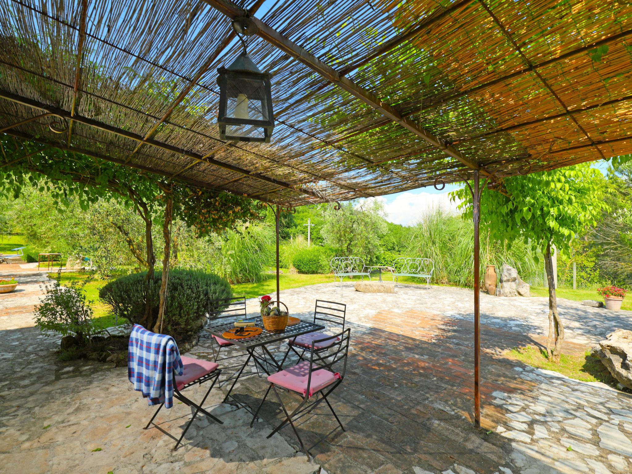 Foto 4 - Casa de 1 habitación en Penna in Teverina con piscina privada y jardín