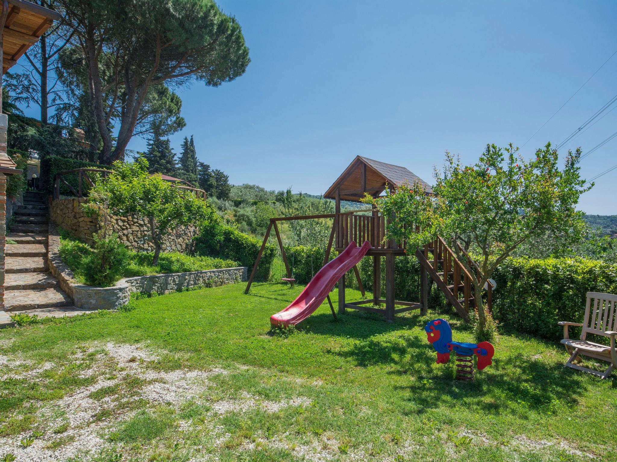 Foto 41 - Appartamento con 2 camere da letto a Lamporecchio con piscina