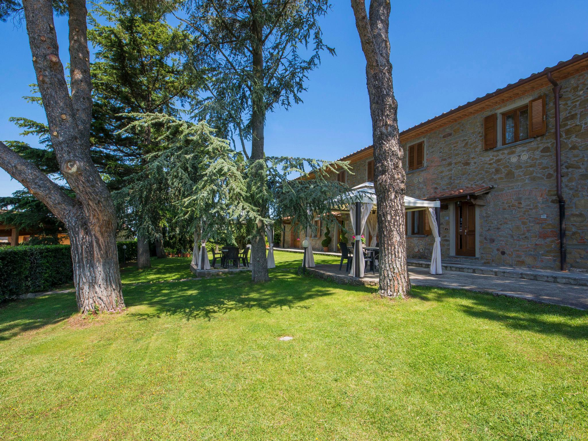 Photo 27 - Appartement de 2 chambres à Lamporecchio avec piscine et jardin