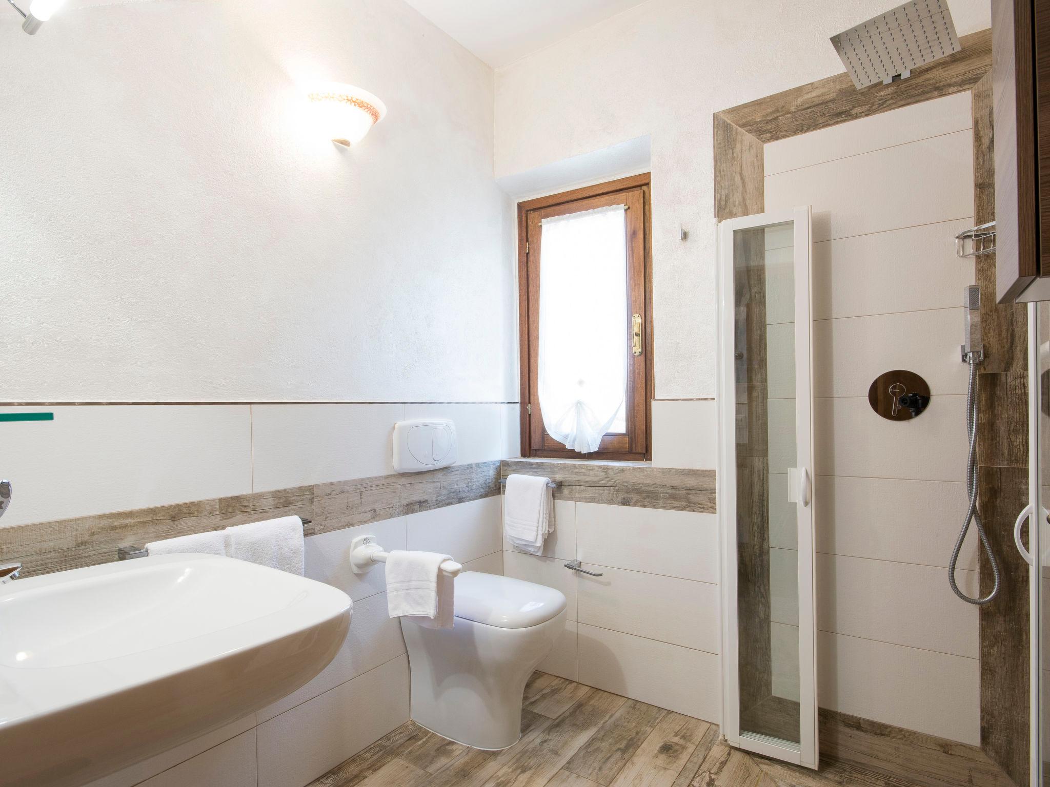 Photo 22 - 2 bedroom Apartment in Lamporecchio with swimming pool
