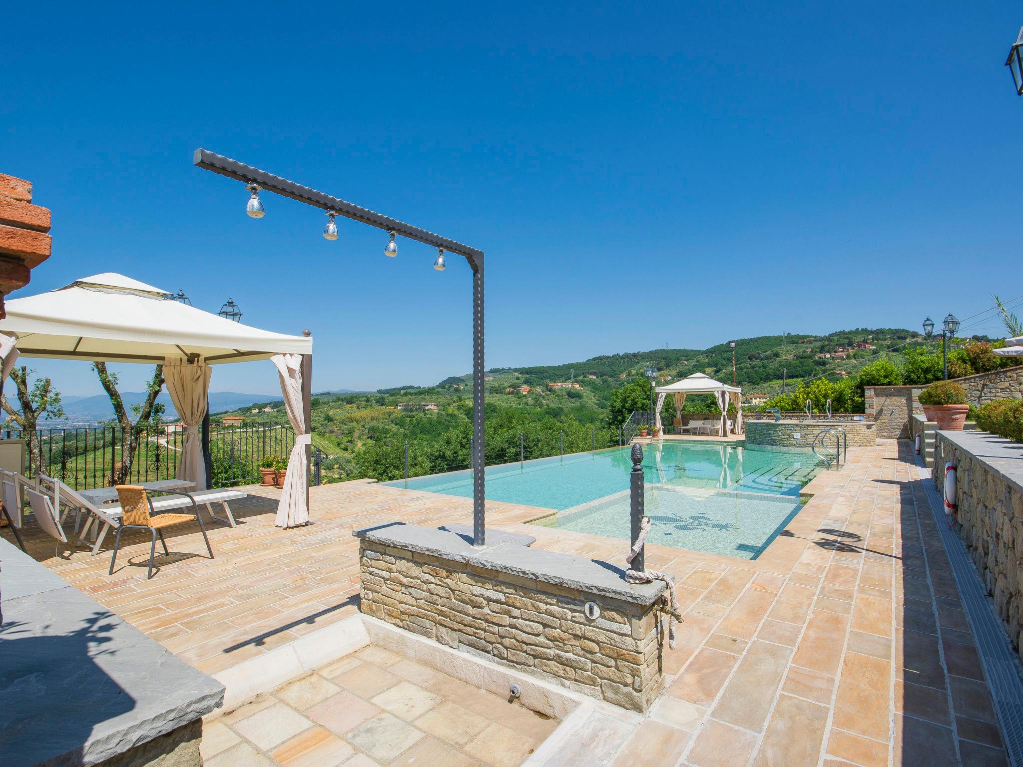 Photo 37 - 2 bedroom Apartment in Lamporecchio with swimming pool and garden