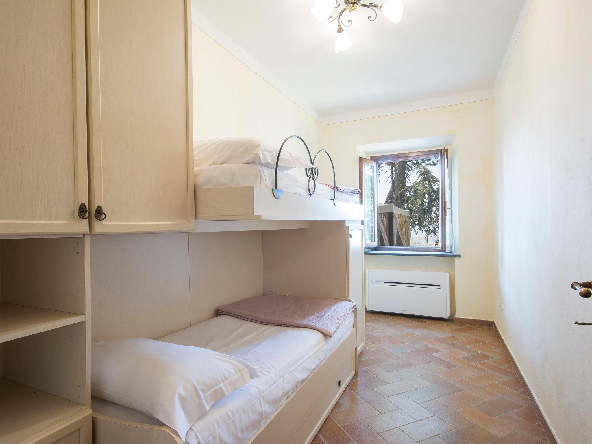 Foto 24 - Appartamento con 2 camere da letto a Lamporecchio con piscina