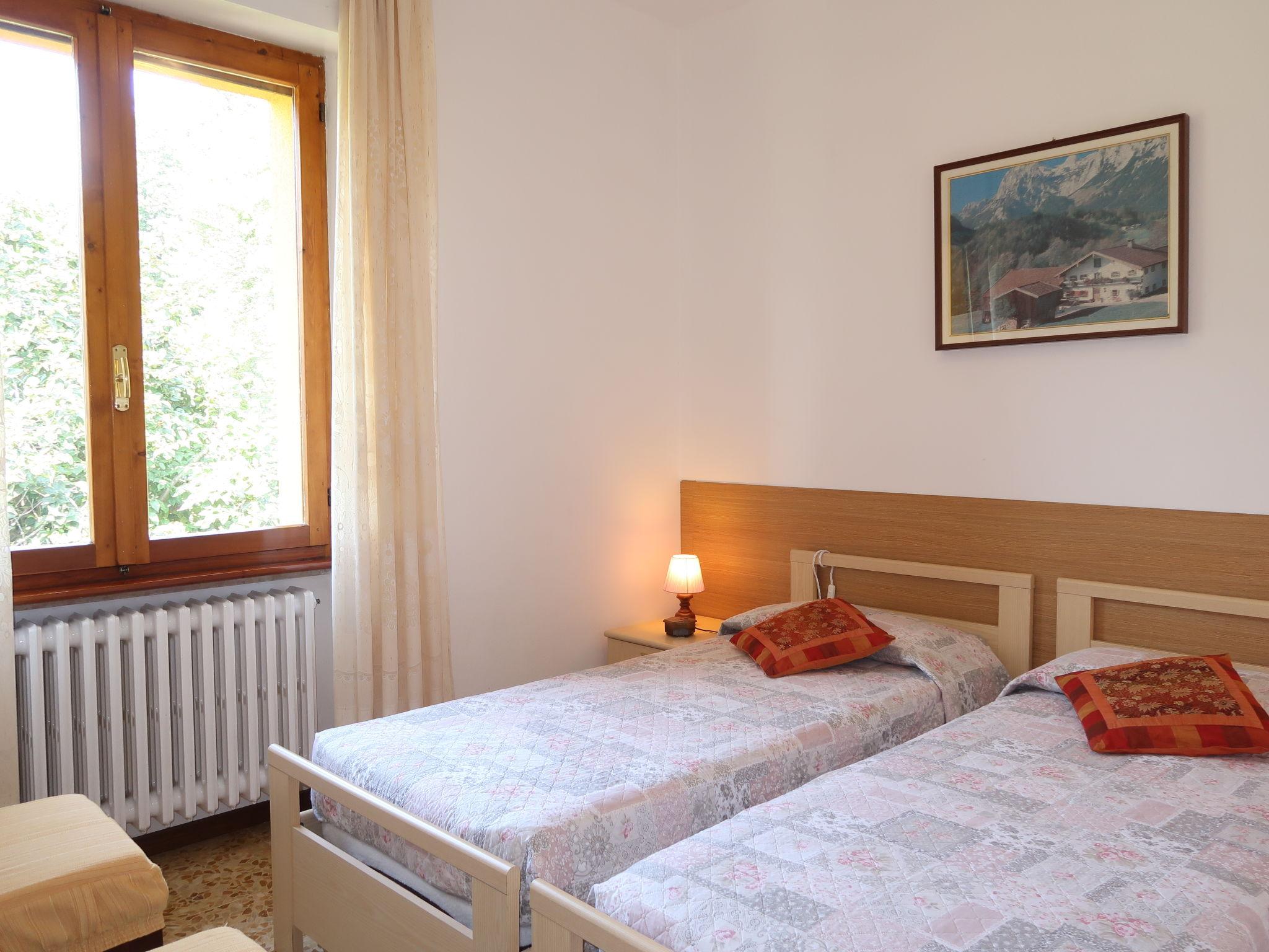 Photo 12 - 2 bedroom Apartment in Gravedona ed Uniti with garden