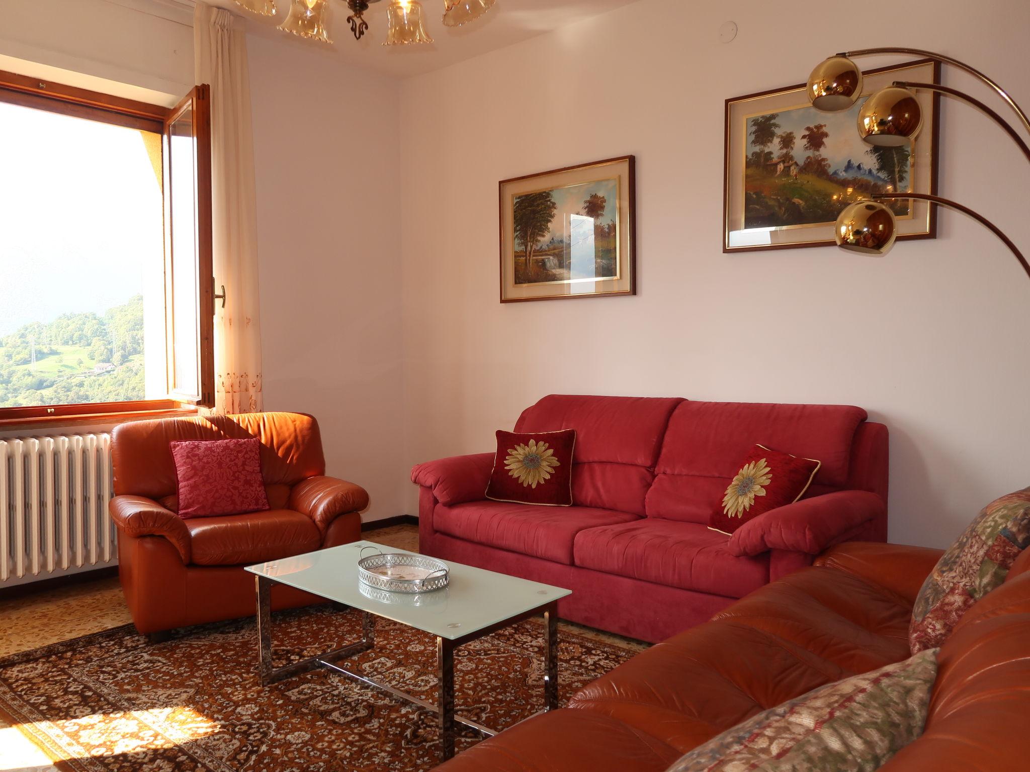 Photo 4 - 2 bedroom Apartment in Gravedona ed Uniti with mountain view