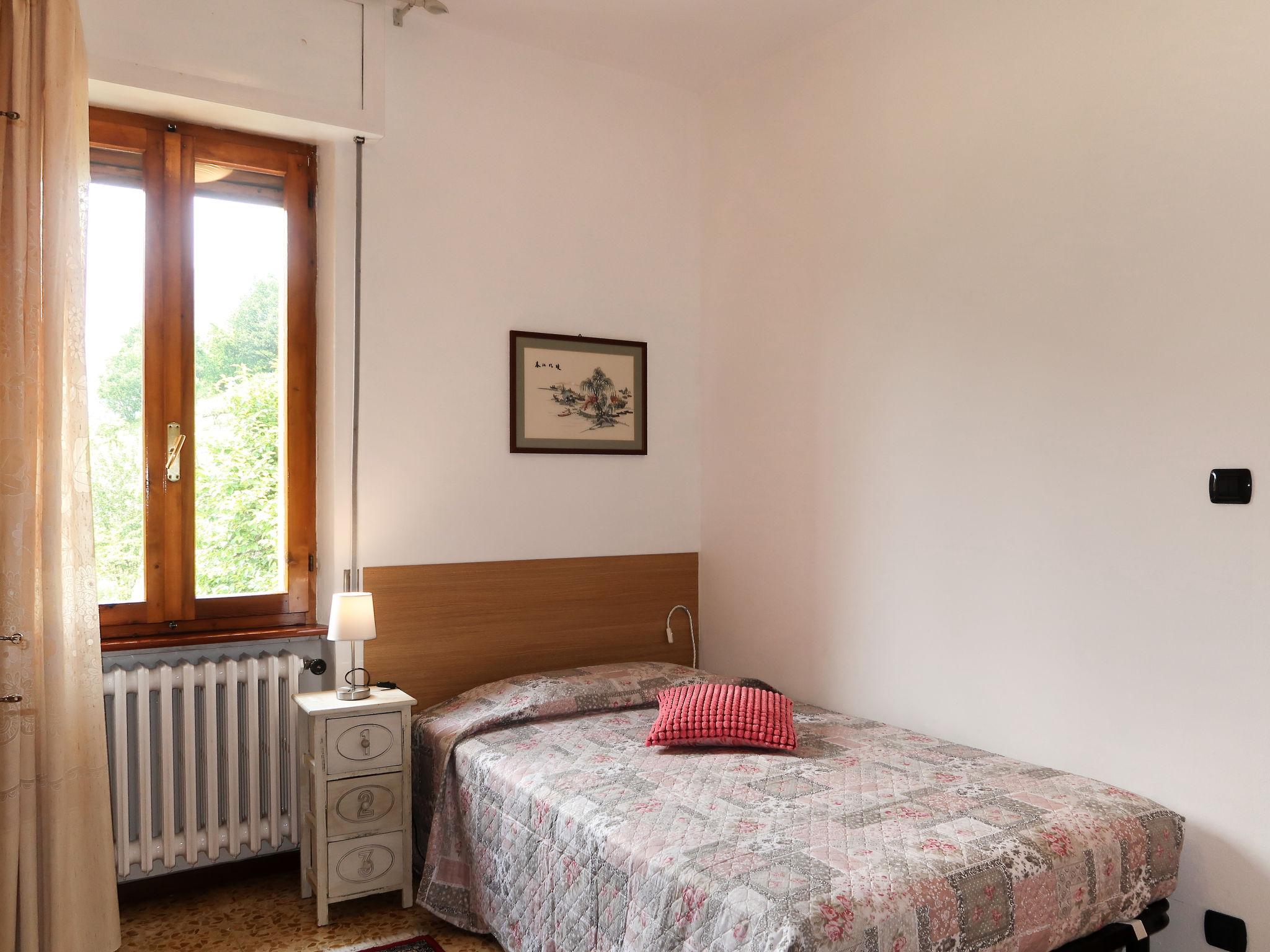 Photo 11 - 2 bedroom Apartment in Gravedona ed Uniti with garden