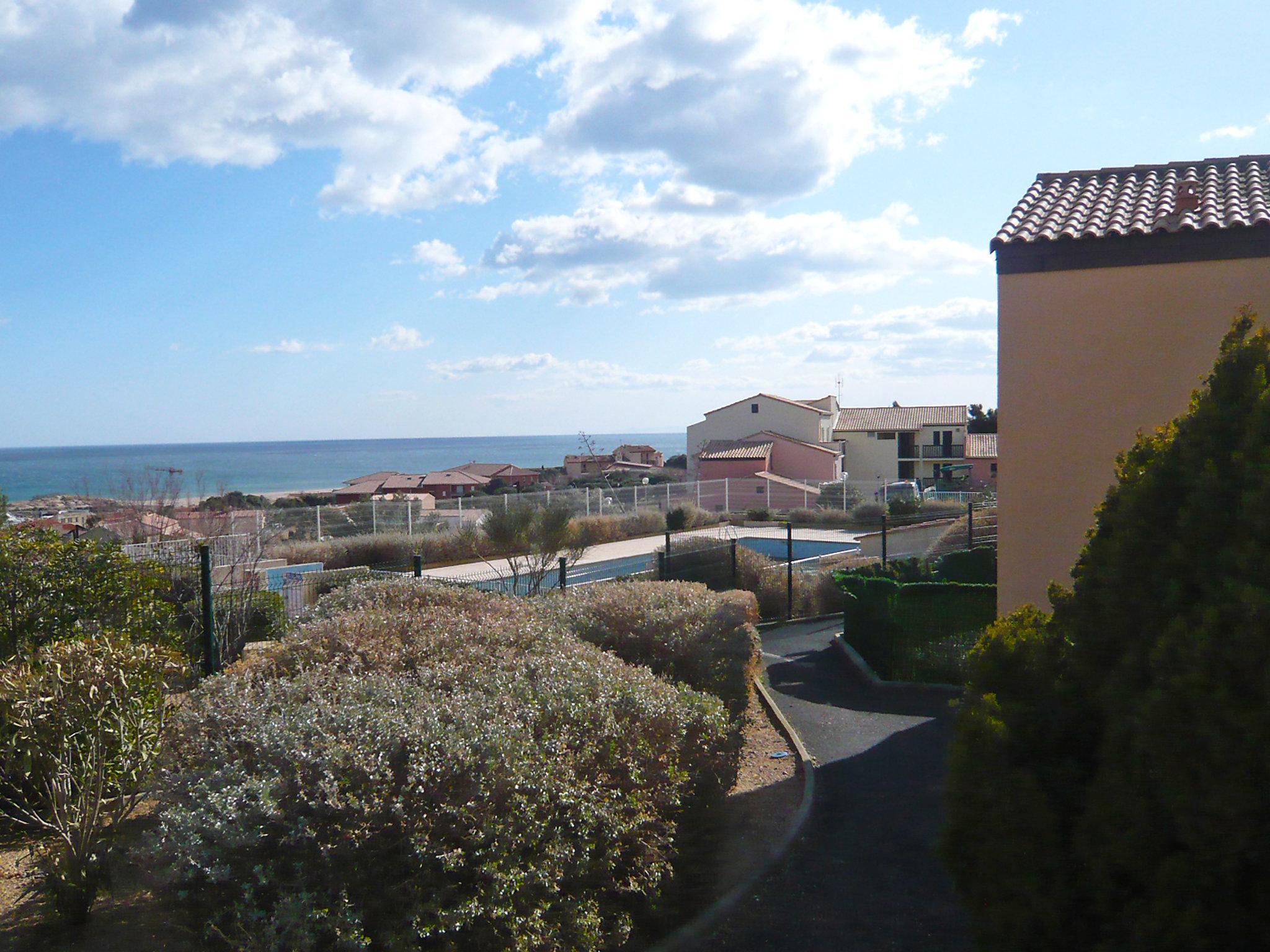 Foto 17 - Apartamento de 1 habitación en Fleury con piscina y vistas al mar