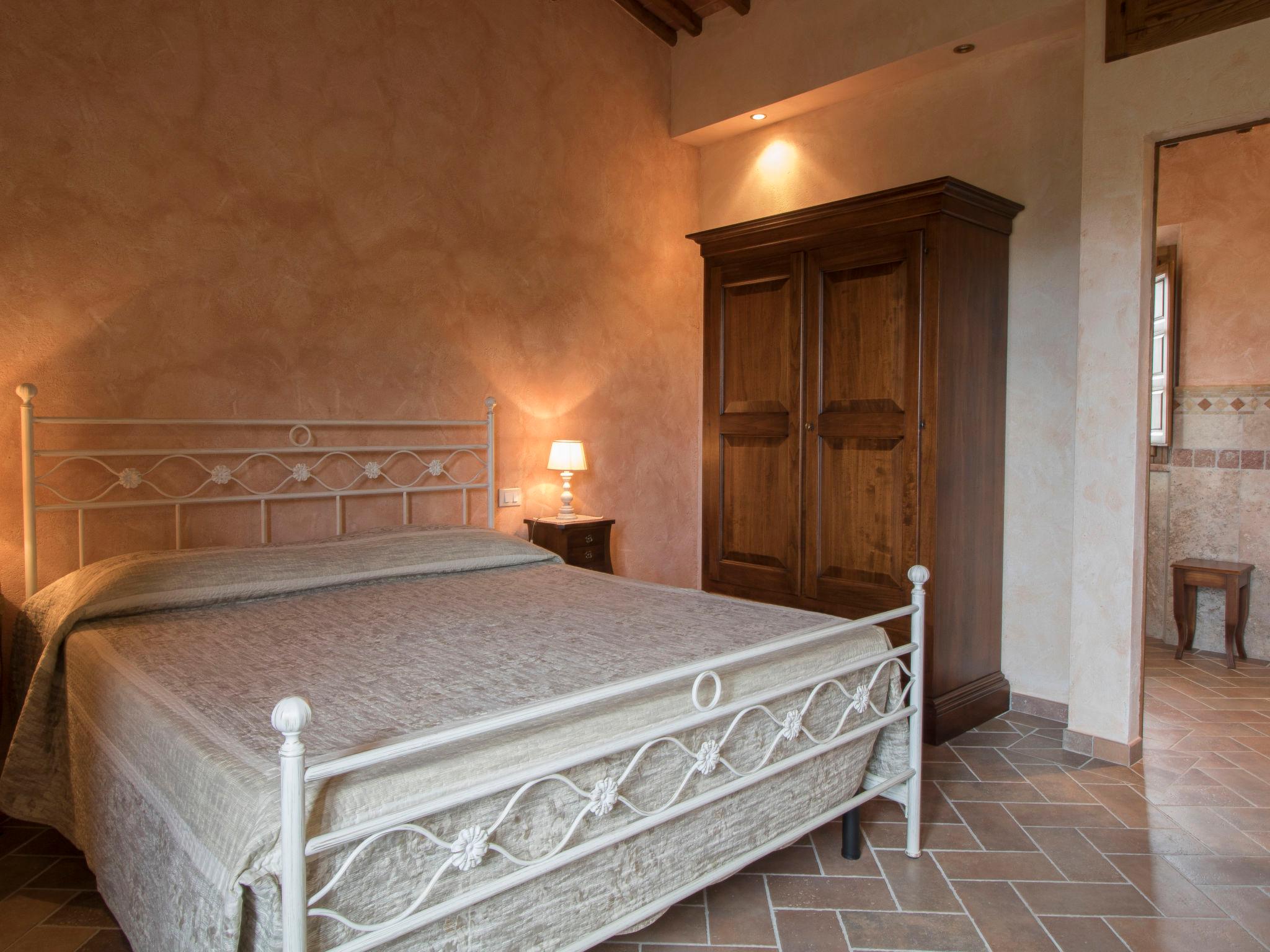 Photo 19 - Maison de 5 chambres à Civitella in Val di Chiana avec piscine privée et terrasse