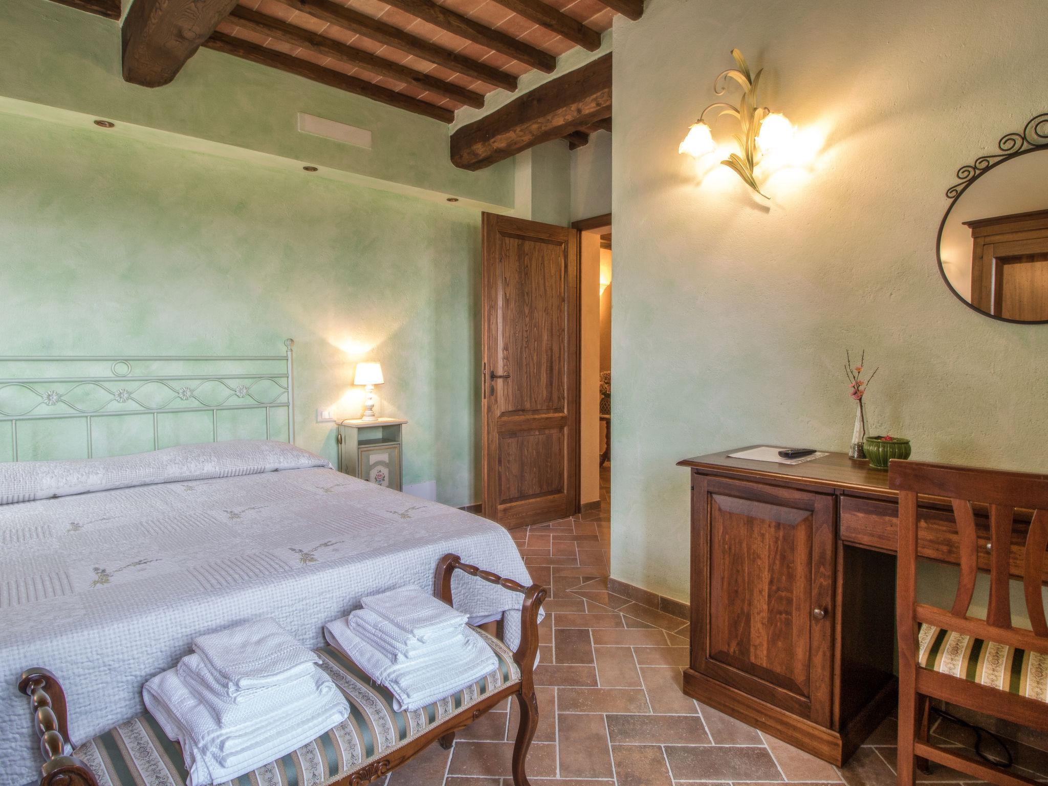 Foto 16 - Casa con 5 camere da letto a Civitella in Val di Chiana con piscina privata e terrazza