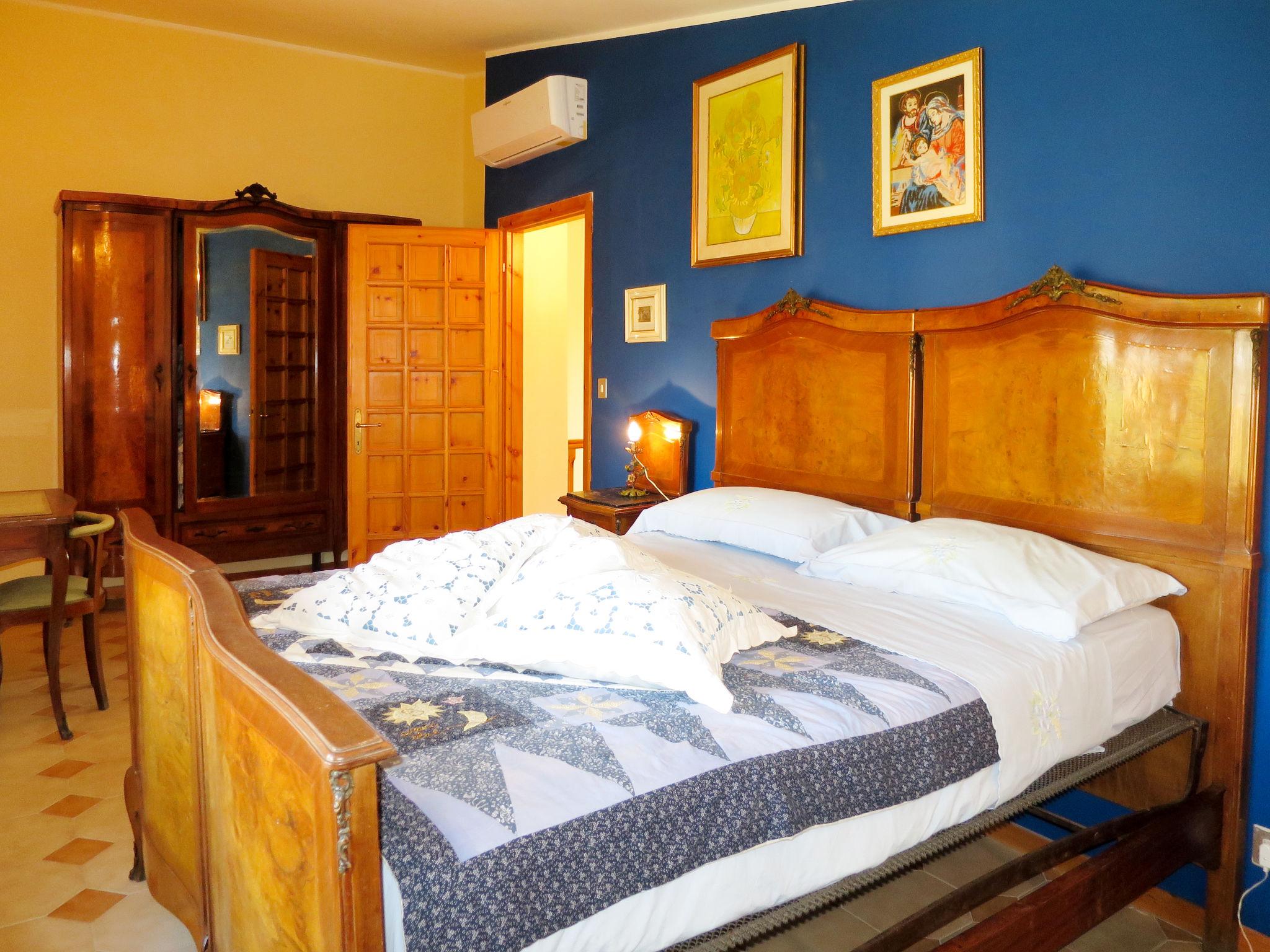 Foto 13 - Apartment mit 2 Schlafzimmern in Marta mit garten und terrasse