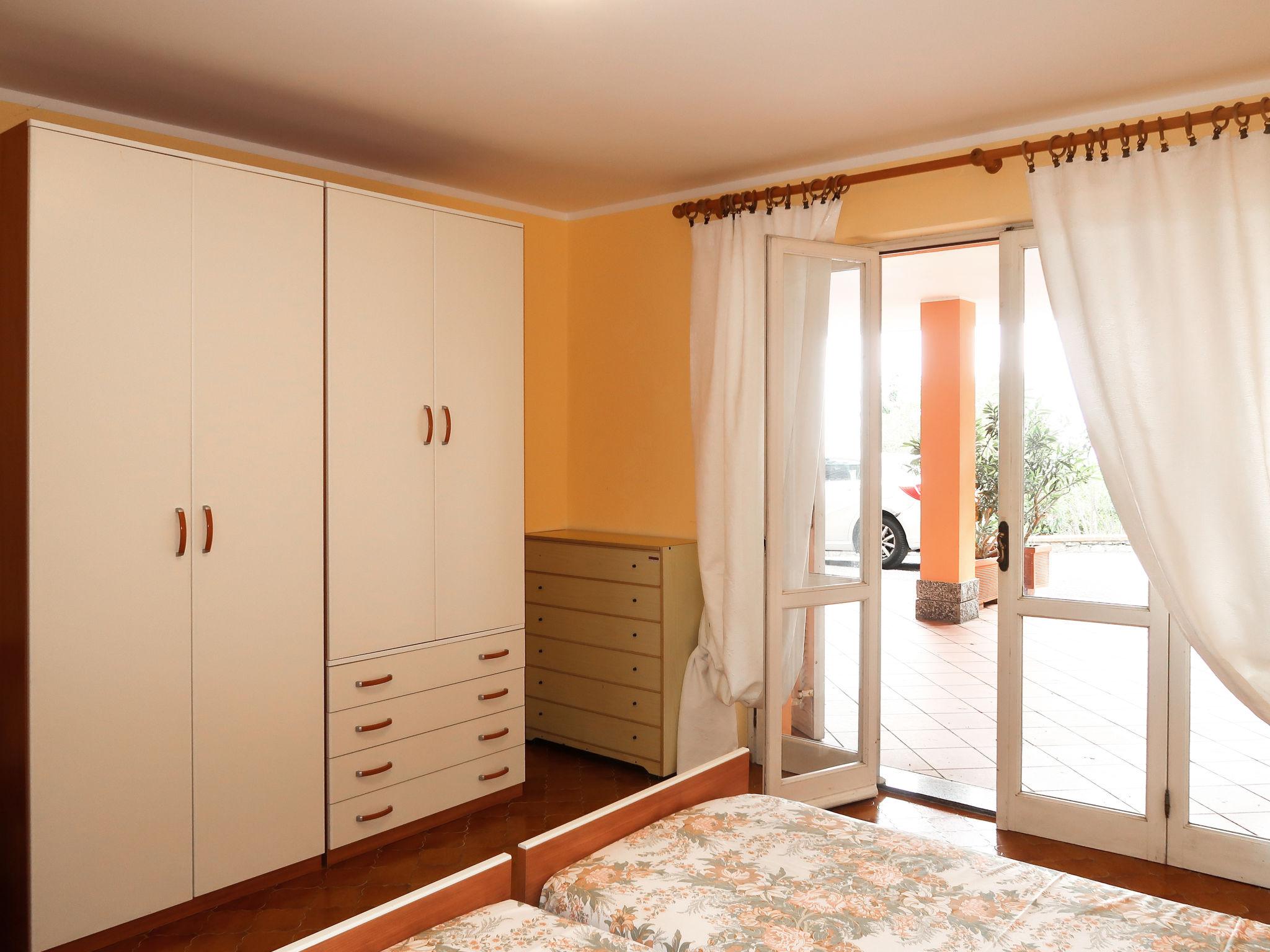 Foto 11 - Apartment mit 1 Schlafzimmer in Andora mit garten und blick aufs meer
