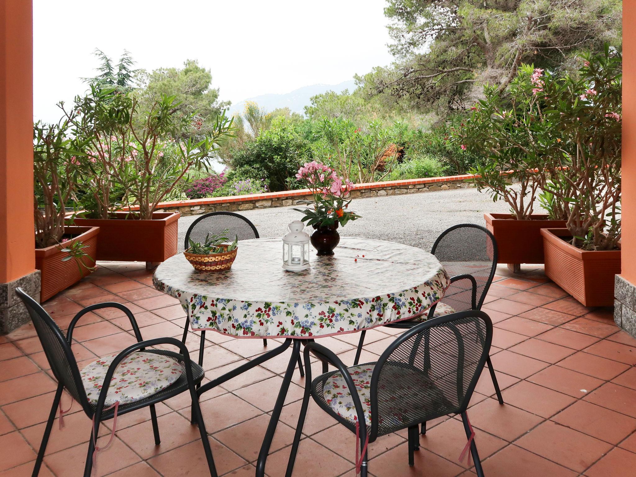 Photo 7 - 1 bedroom Apartment in Andora with garden and sea view