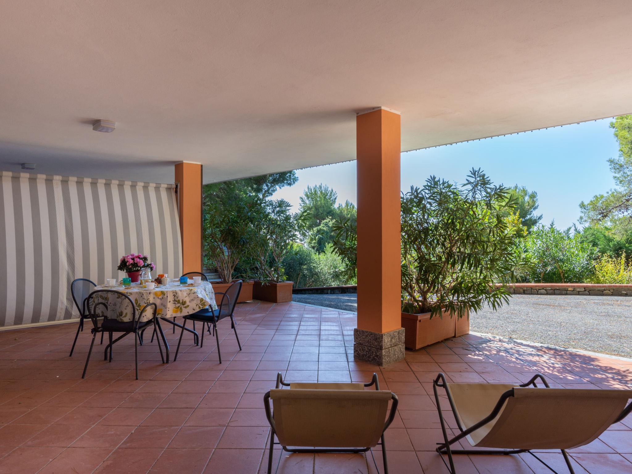 Foto 2 - Apartamento de 1 habitación en Andora con jardín y vistas al mar