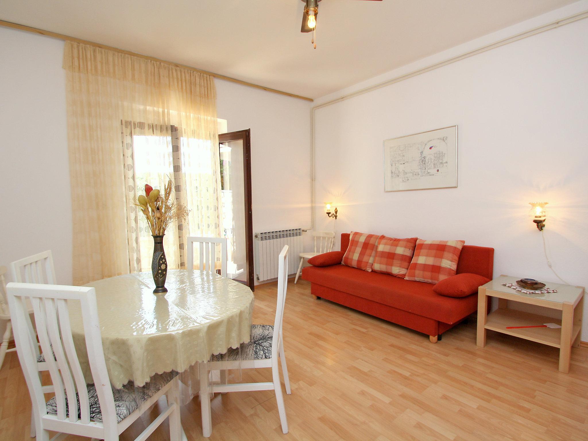 Photo 7 - 3 bedroom Apartment in Supetar with private pool and sea view