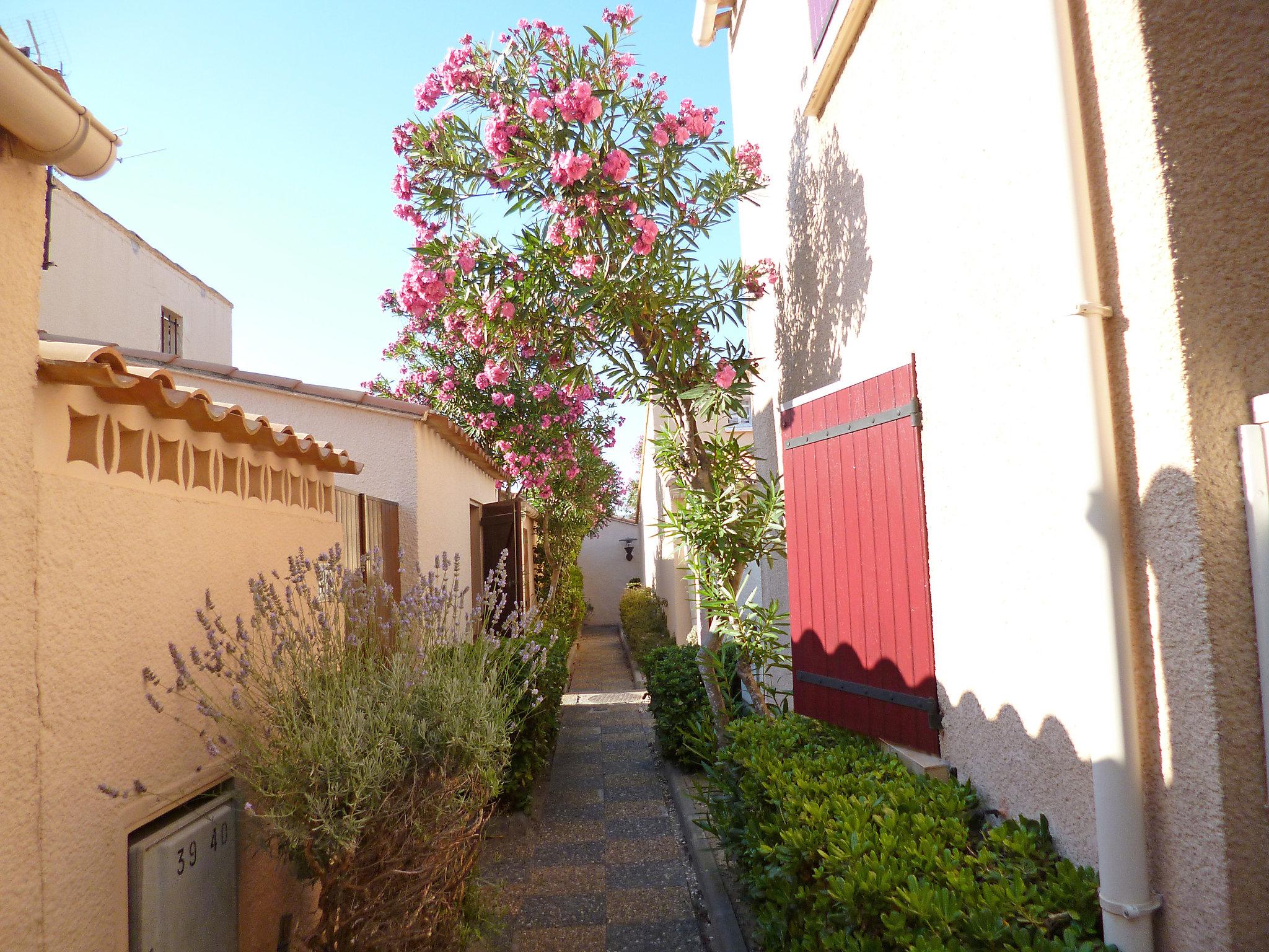 Photo 18 - Maison de 1 chambre à Leucate avec terrasse et vues à la mer