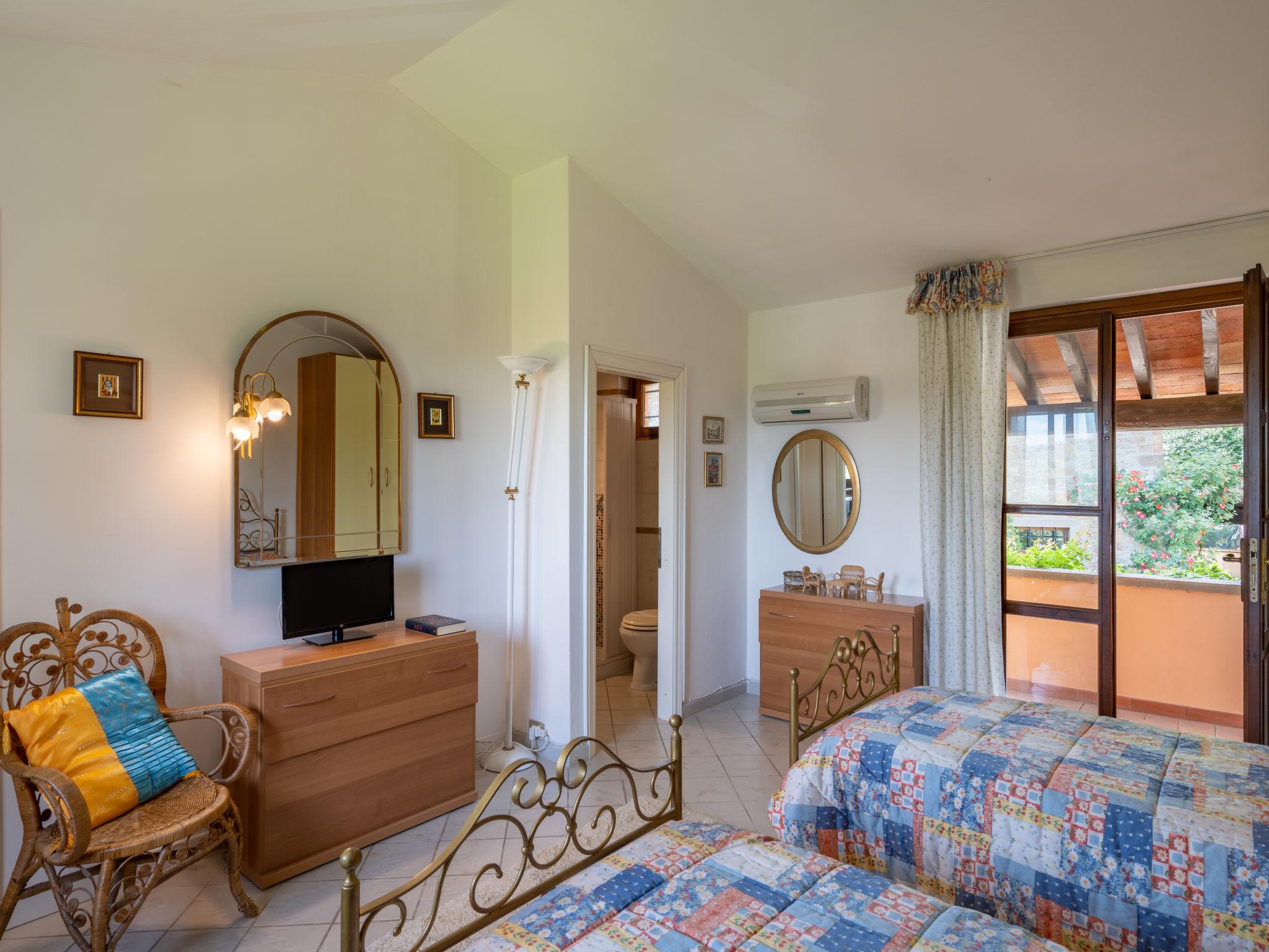 Foto 20 - Casa con 2 camere da letto a Arezzo con piscina e giardino