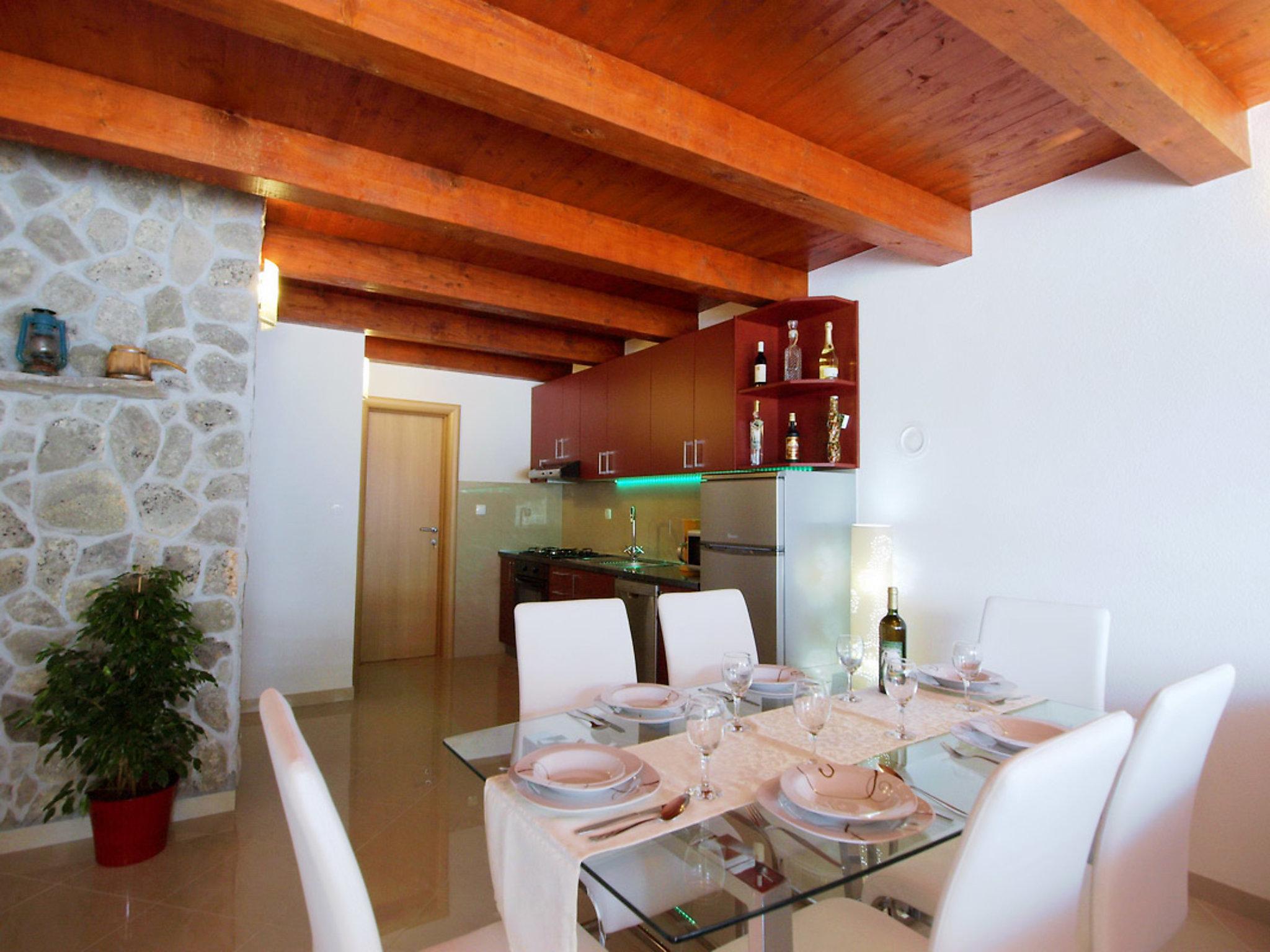 Photo 6 - 4 bedroom House in Obrovac with private pool and garden