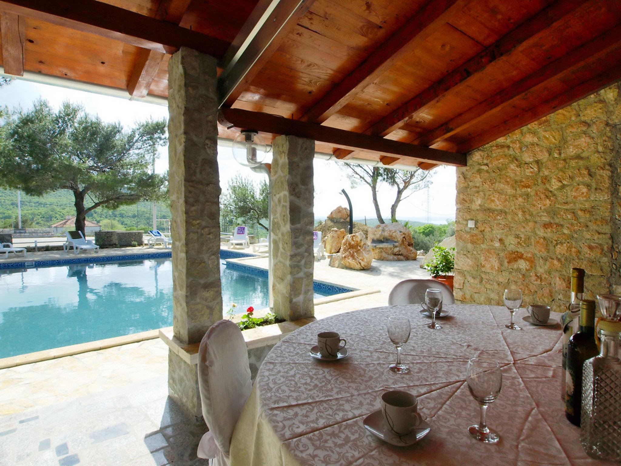 Foto 13 - Casa con 4 camere da letto a Obrovac con piscina privata e giardino