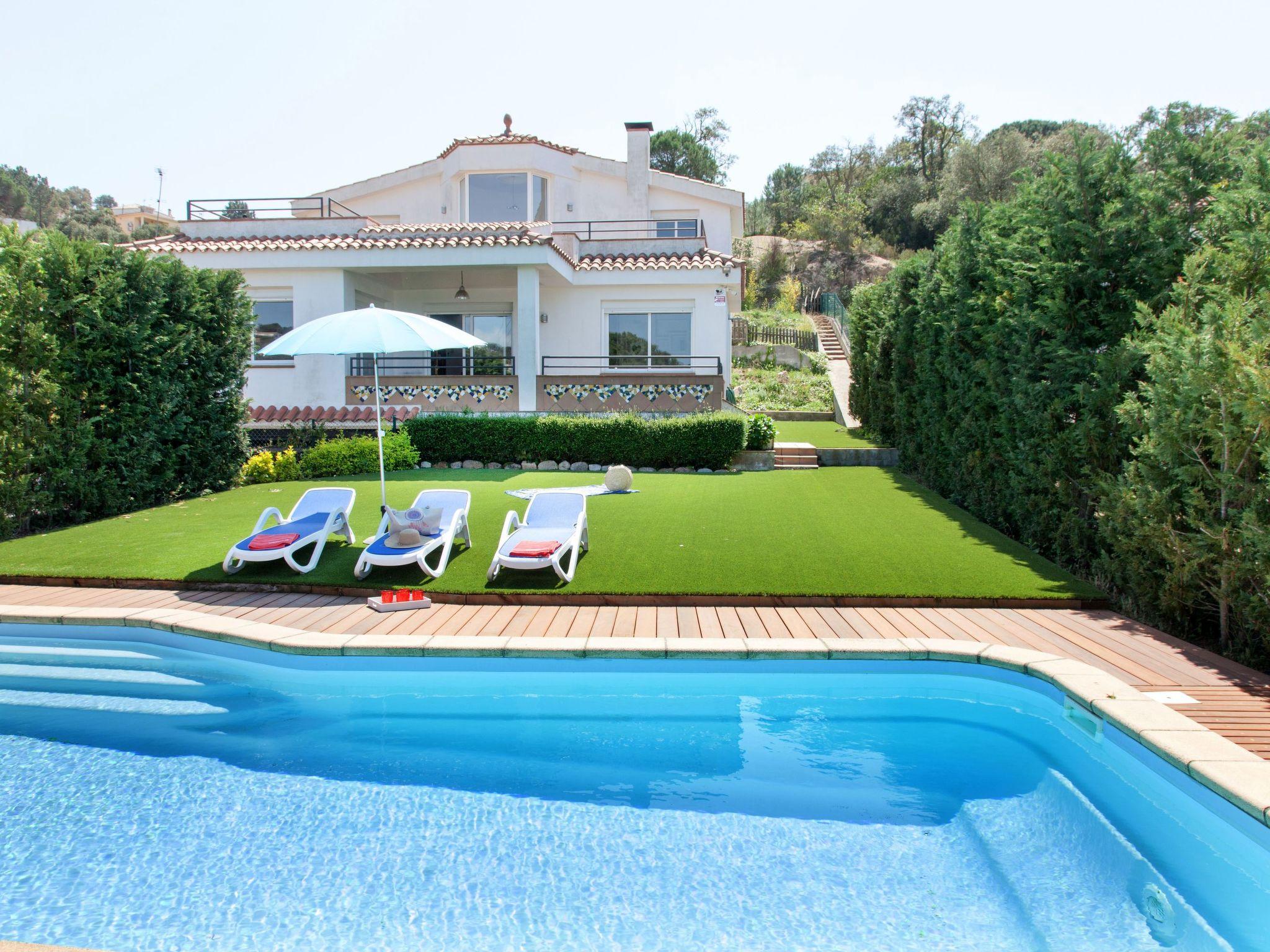 Foto 15 - Casa de 3 habitaciones en Lloret de Mar con piscina privada y terraza