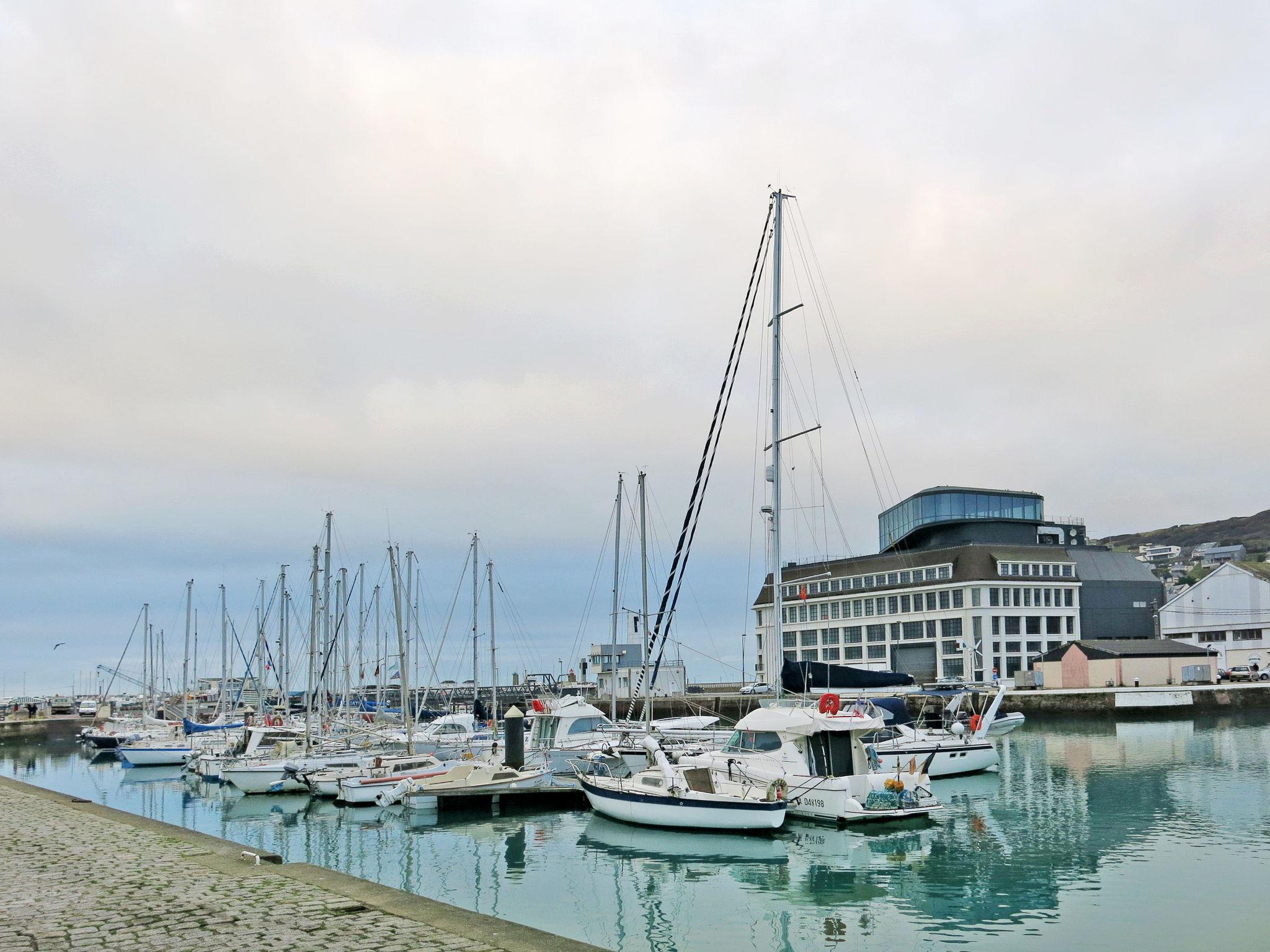 Foto 19 - Haus mit 2 Schlafzimmern in Saint-Pierre-en-Port mit blick aufs meer