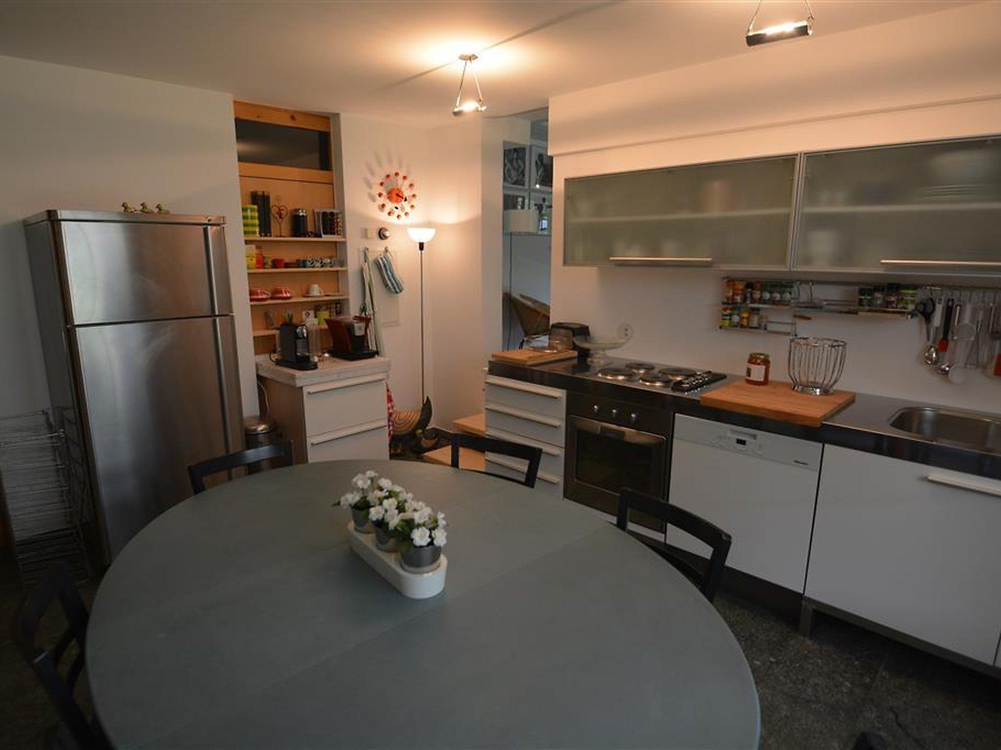 Photo 17 - 3 bedroom Apartment in Saanen with garden and sauna