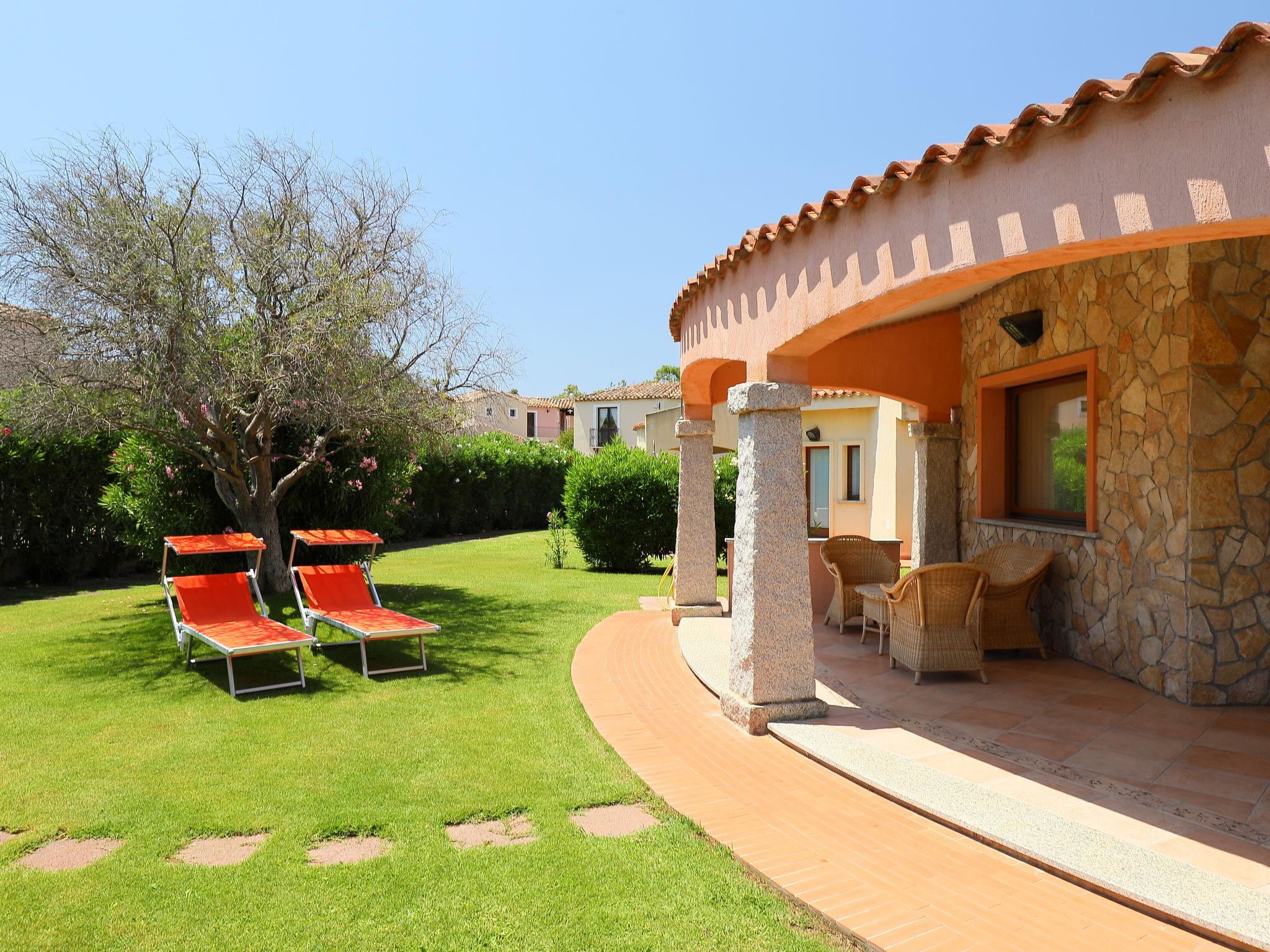 Photo 6 - Maison de 3 chambres à Muravera avec jardin et vues à la mer