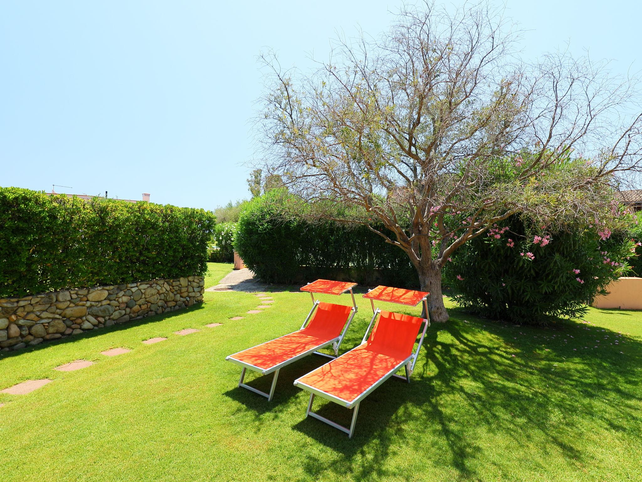 Photo 7 - Maison de 3 chambres à Muravera avec jardin et vues à la mer