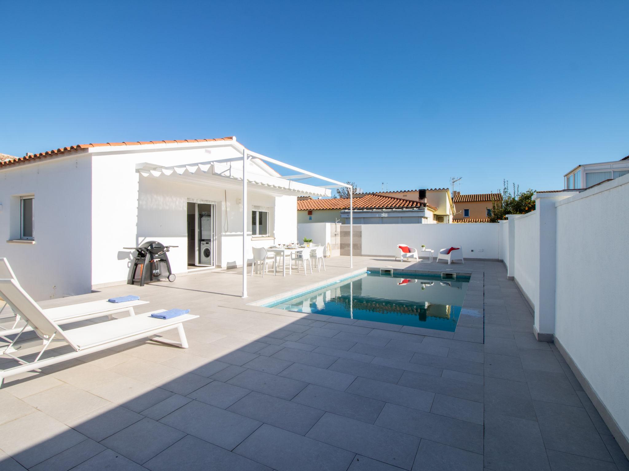 Photo 29 - Maison de 3 chambres à Castelló d'Empúries avec piscine privée et vues à la mer