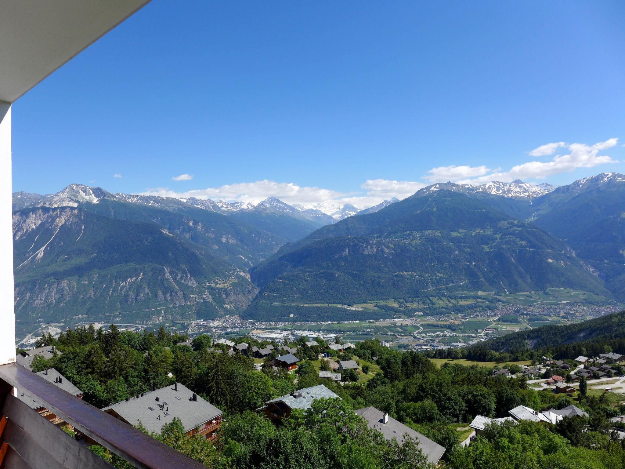 Photo 1 - Appartement de 2 chambres à Crans-Montana avec vues sur la montagne