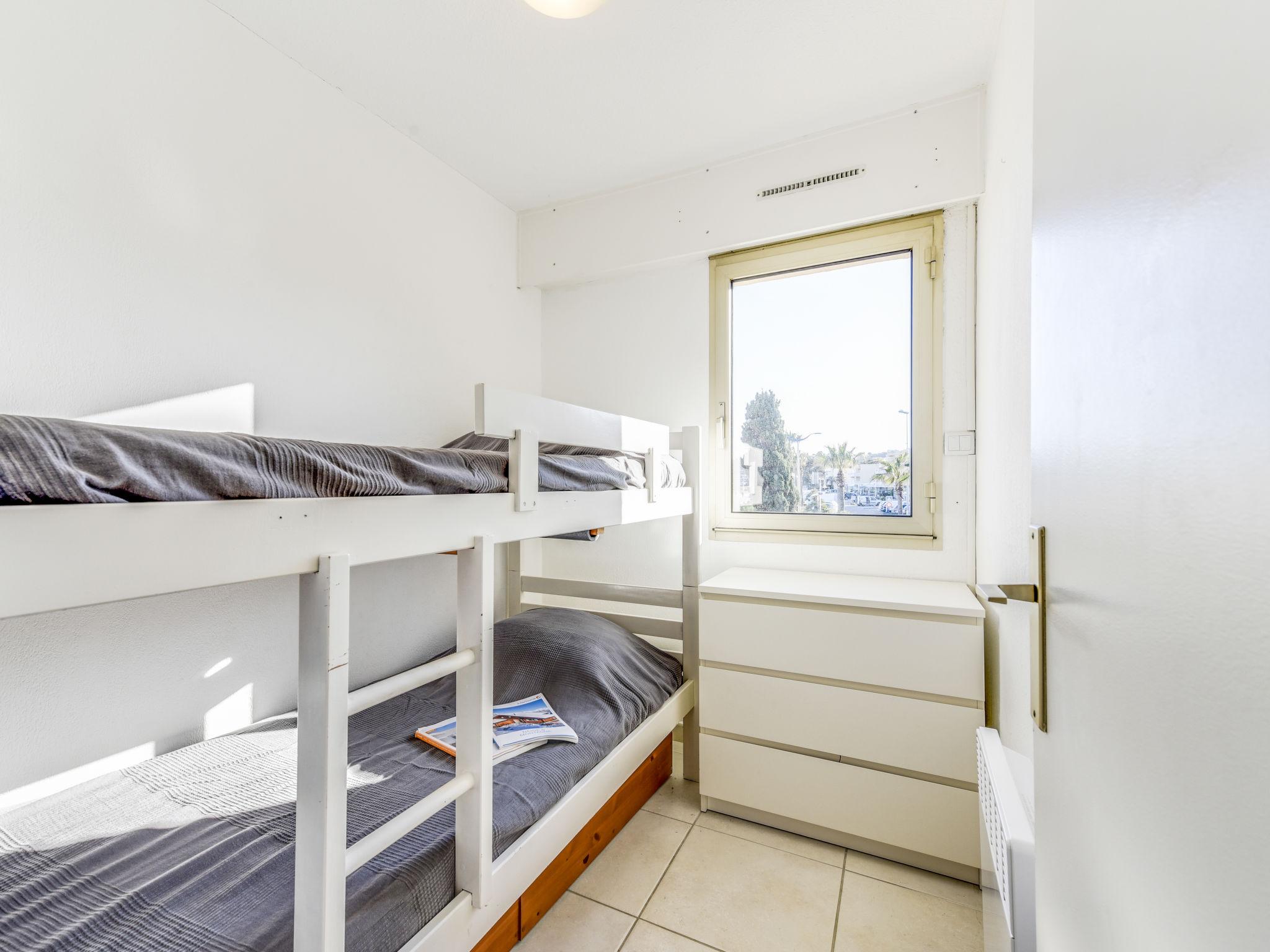 Foto 11 - Apartamento de 2 quartos em Cavalaire-sur-Mer com terraço e vistas do mar