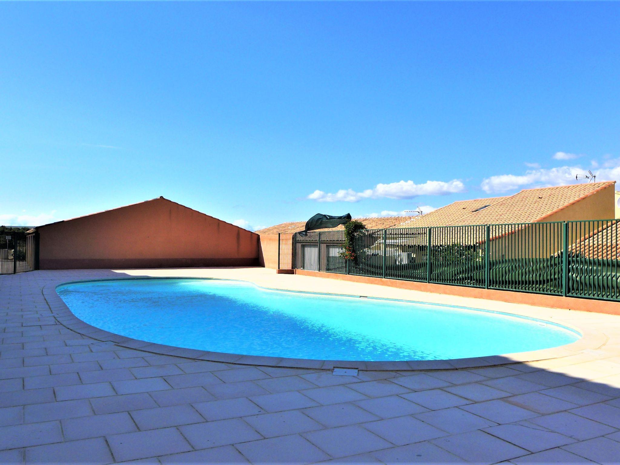 Foto 1 - Apartamento de 1 quarto em Fleury com piscina e vistas do mar