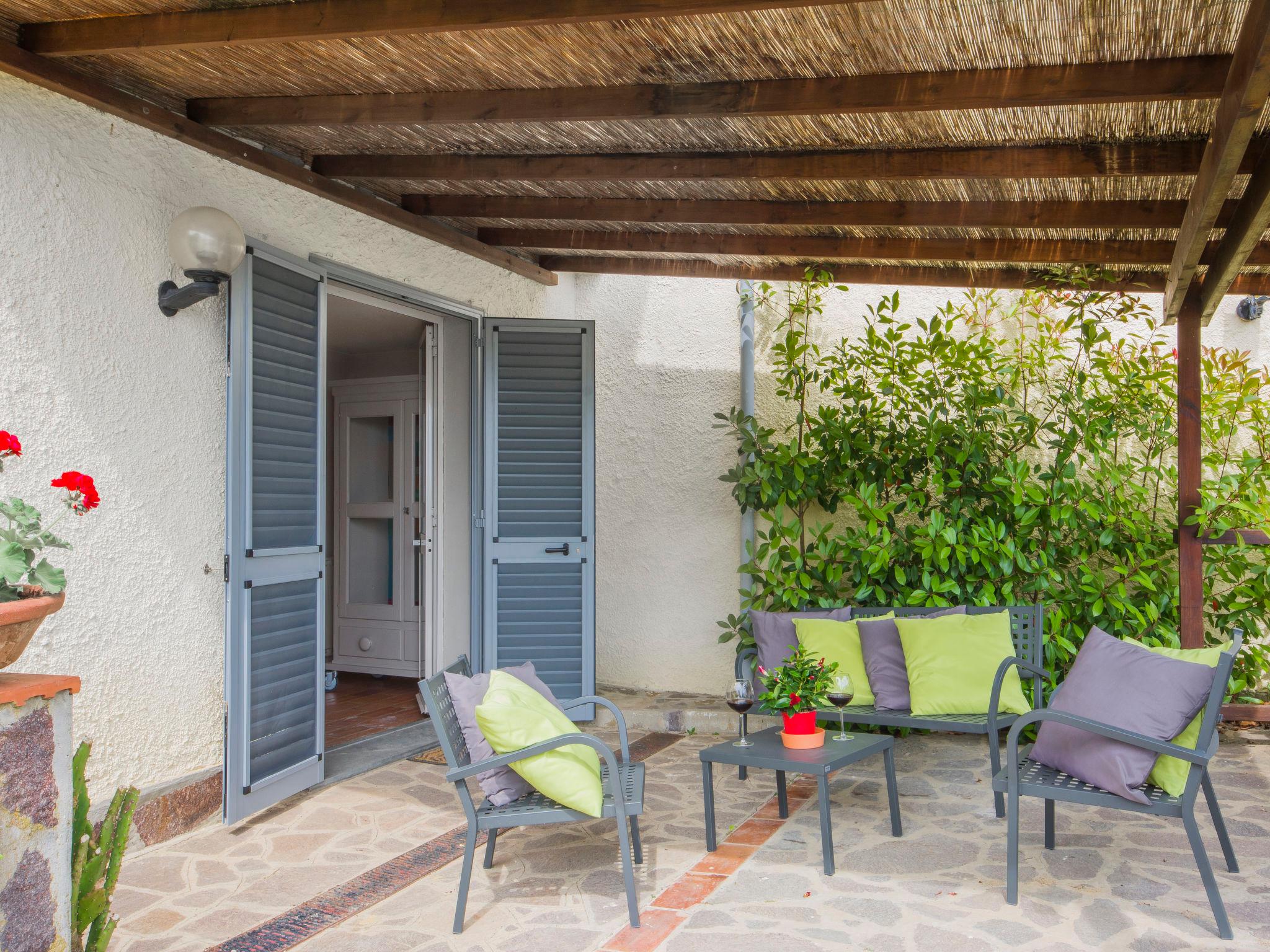 Foto 3 - Apartamento de 2 habitaciones en Montaione con piscina y jardín