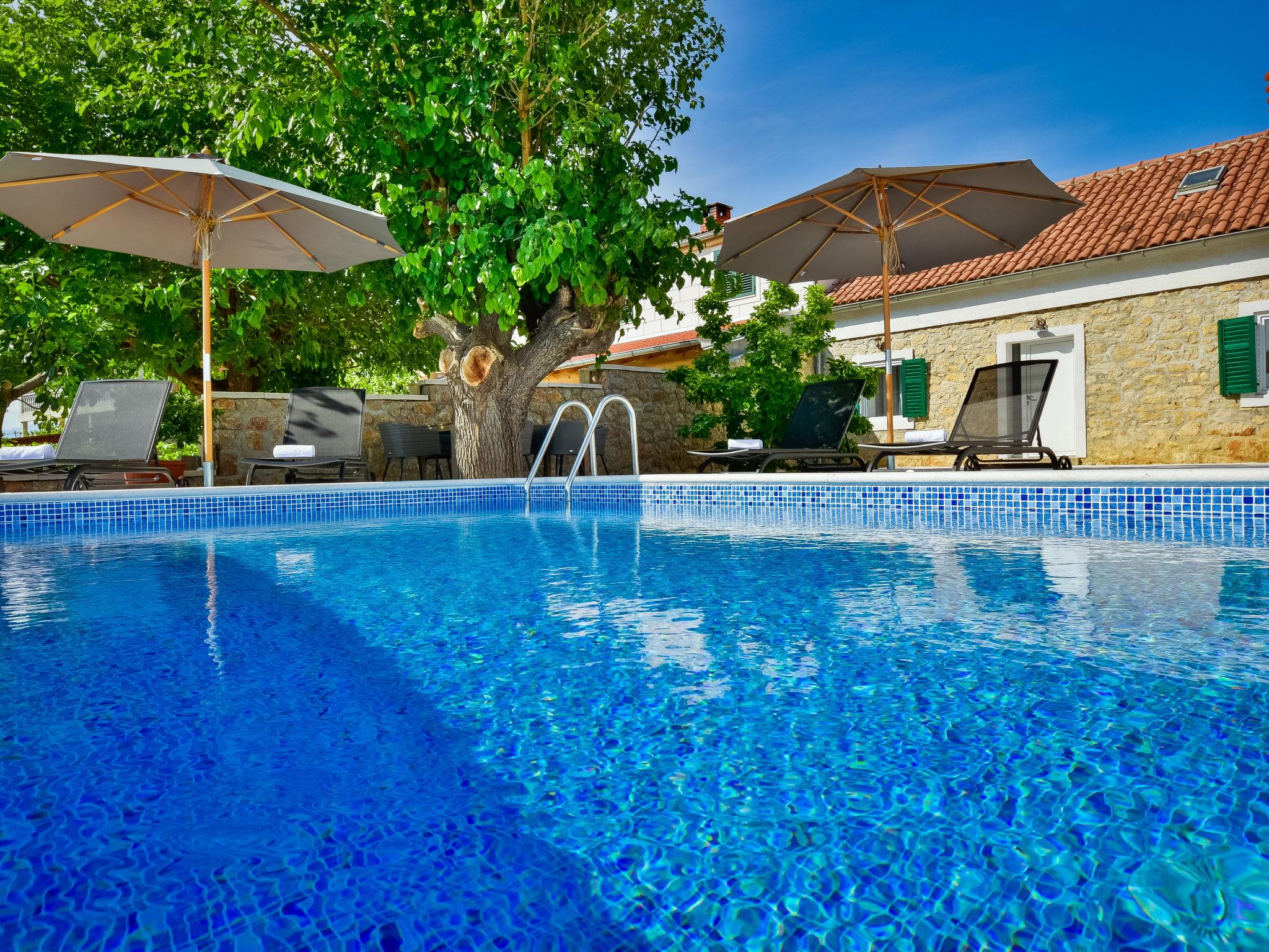 Photo 20 - Maison de 2 chambres à Obrovac avec piscine privée et terrasse