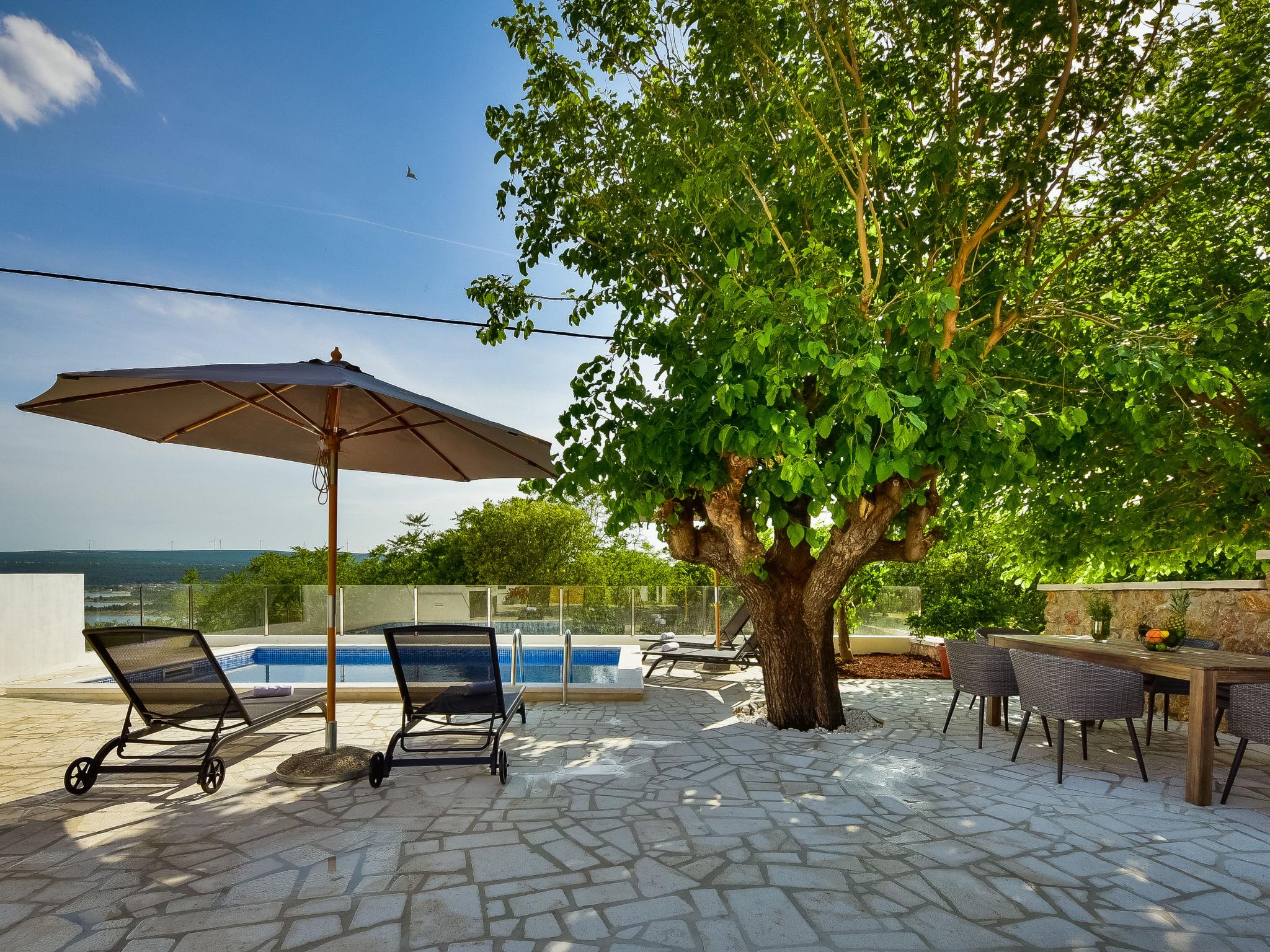 Photo 19 - Maison de 2 chambres à Obrovac avec piscine privée et vues à la mer