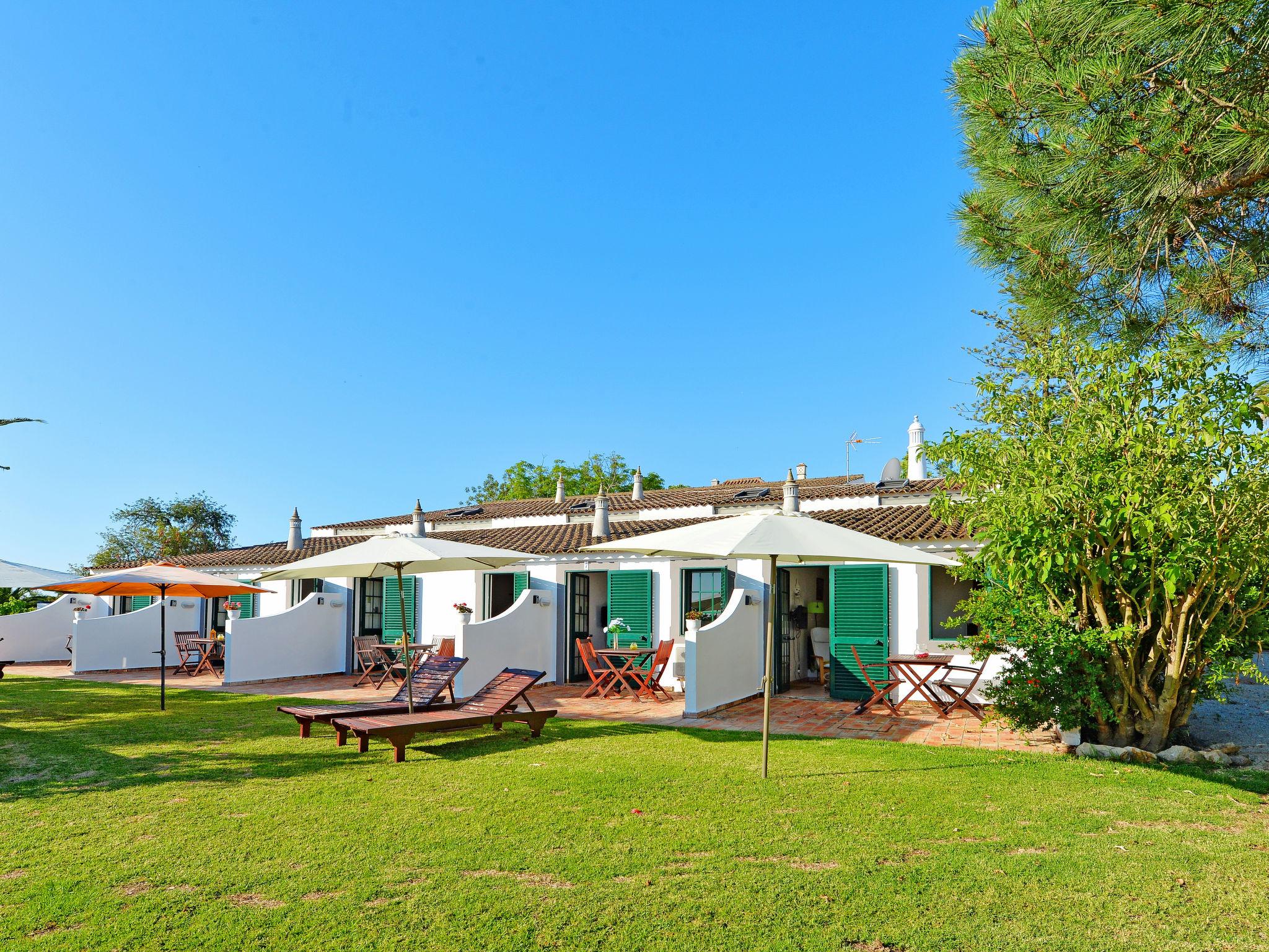 Photo 2 - Maison de 1 chambre à Olhão avec piscine et vues à la mer