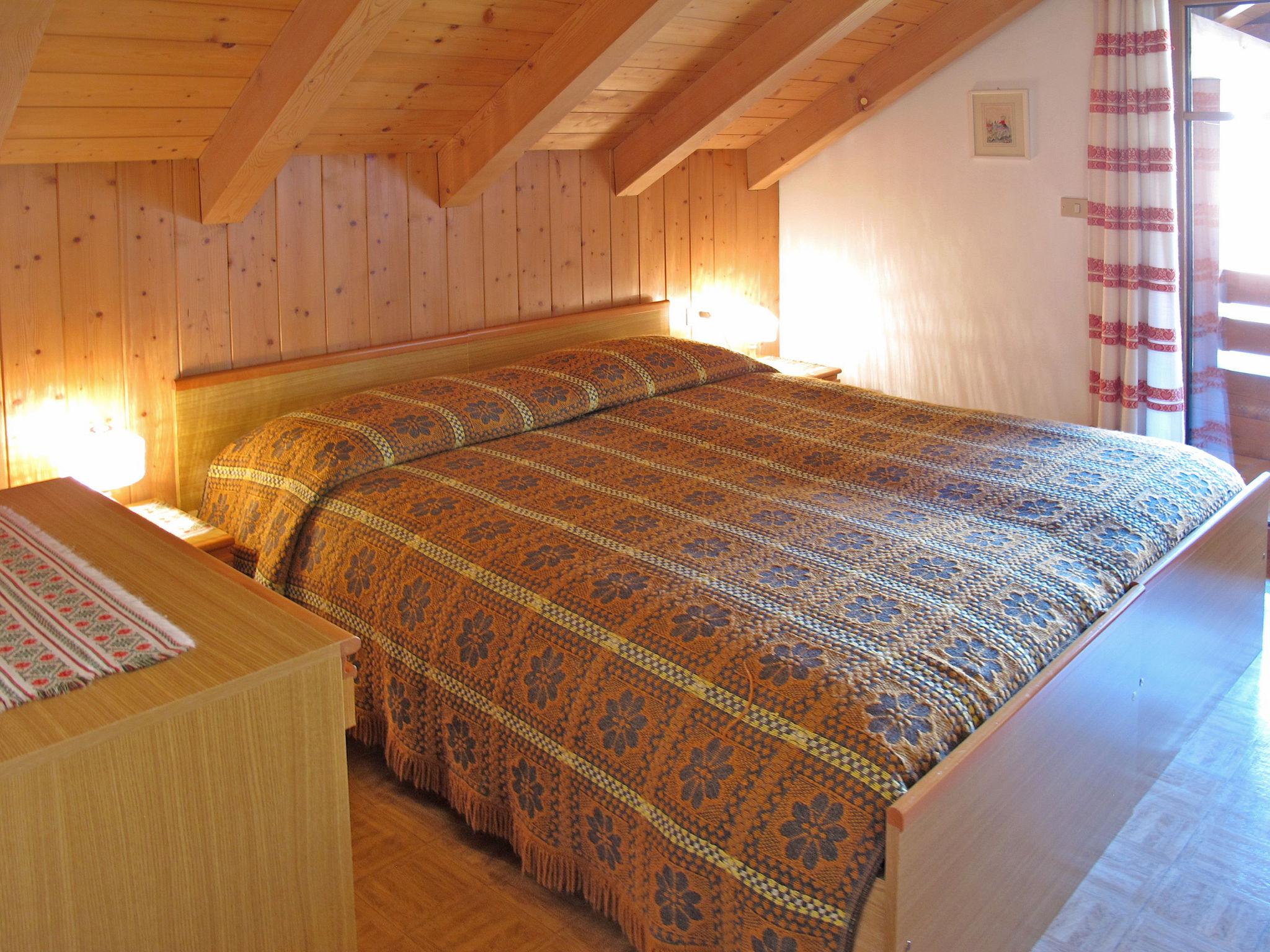 Foto 4 - Appartamento con 4 camere da letto a Moena con vista sulle montagne