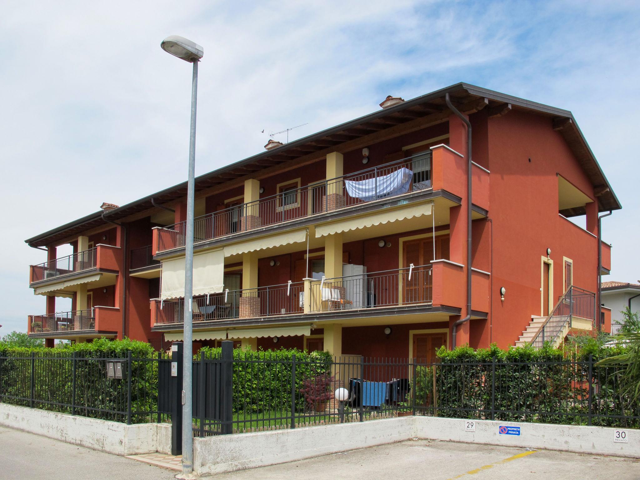 Photo 23 - Appartement de 1 chambre à Sirmione avec piscine et vues sur la montagne