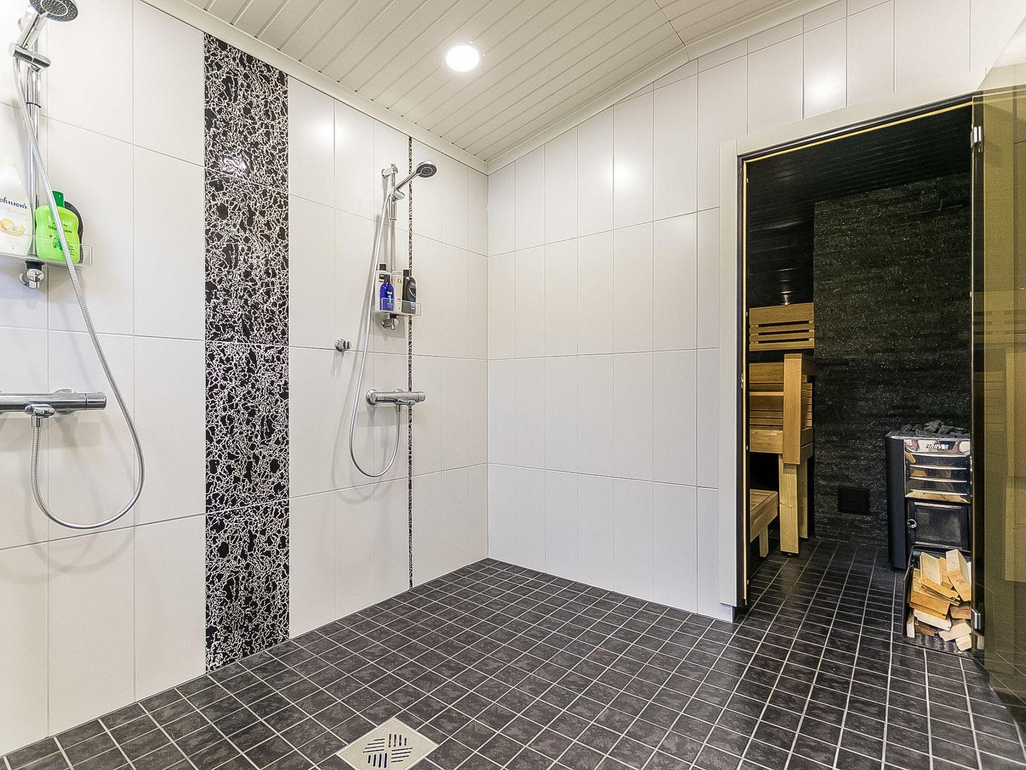 Foto 14 - Casa de 2 habitaciones en Ruovesi con sauna