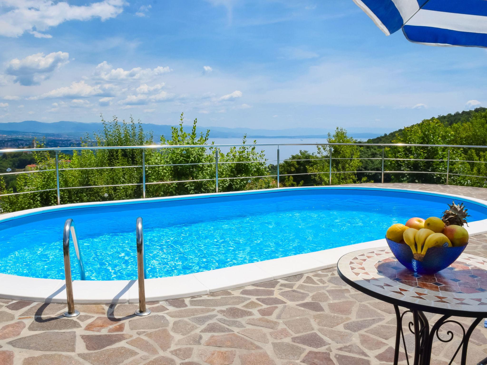 Photo 6 - Maison de 2 chambres à Matulji avec piscine privée et jardin