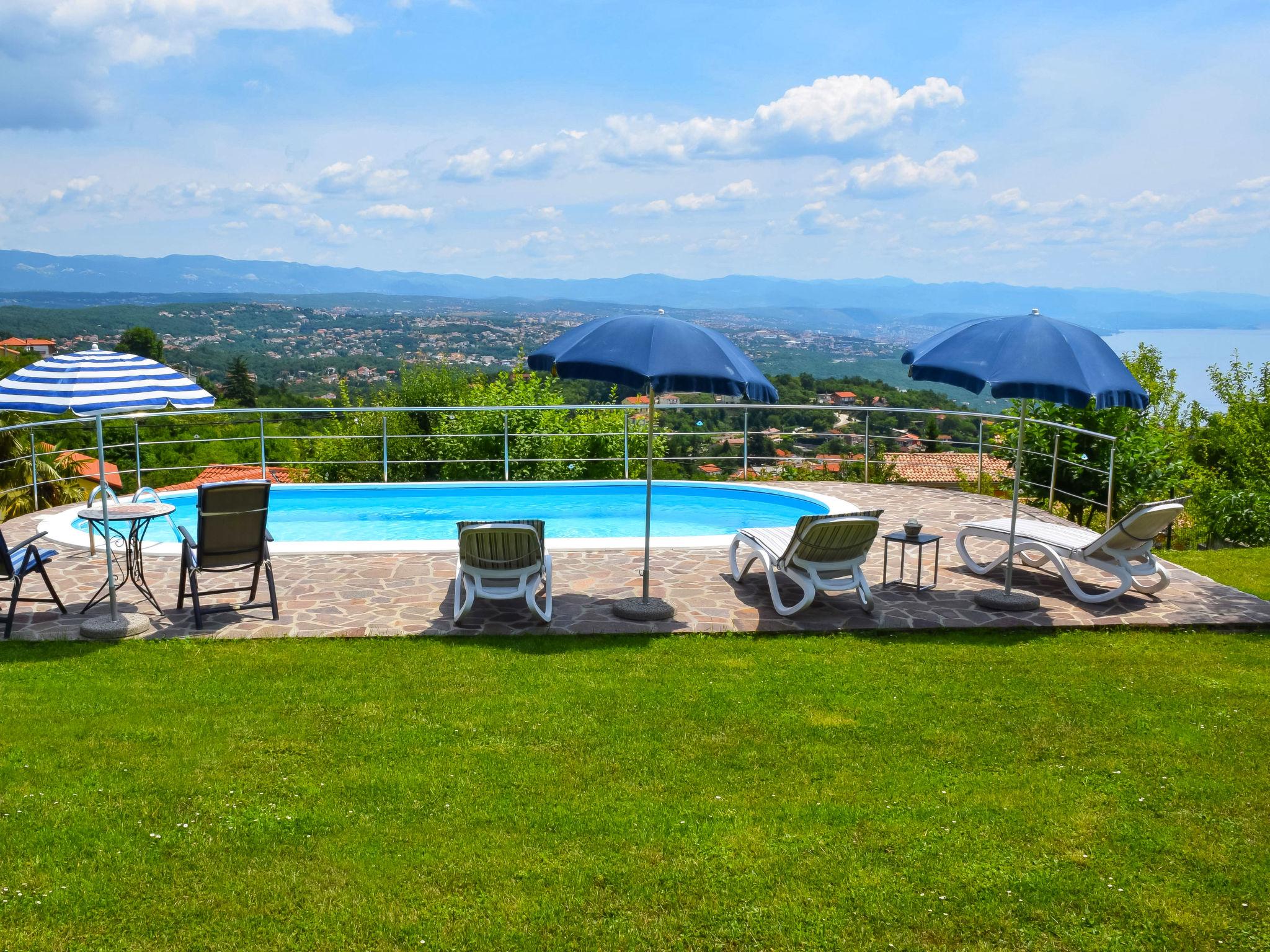 Photo 10 - Maison de 2 chambres à Matulji avec piscine privée et jardin