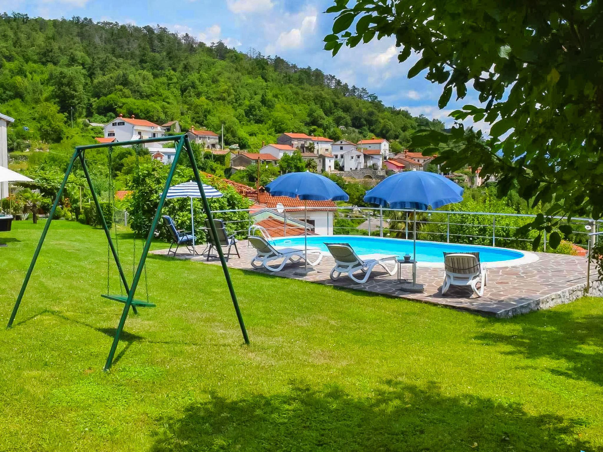 Photo 9 - Maison de 2 chambres à Matulji avec piscine privée et jardin